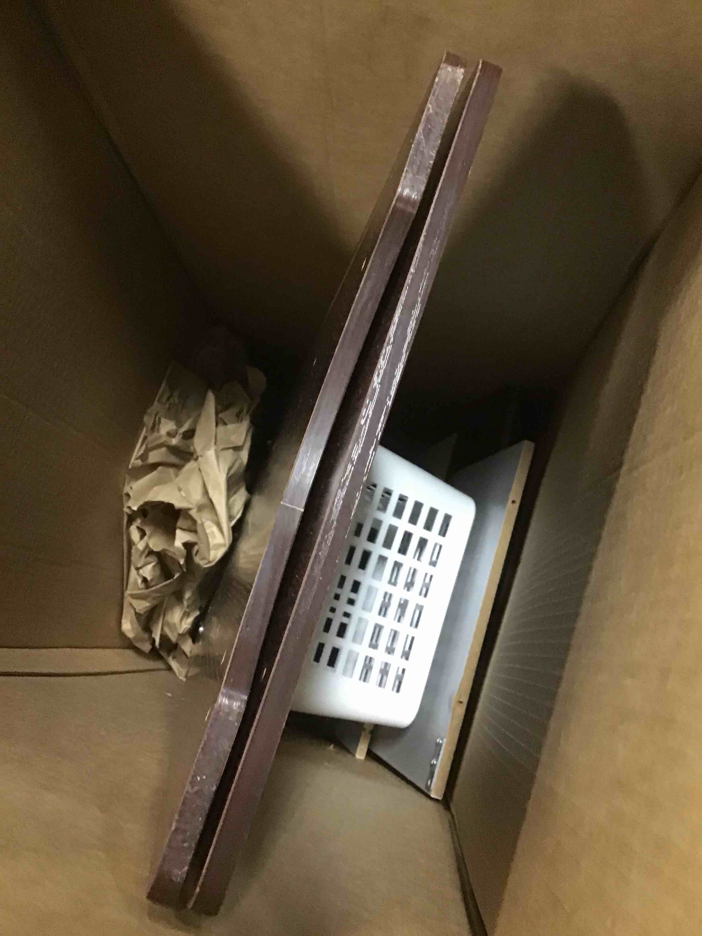 https://s3.amazonaws.com/lotting-images-prod/bidfta/BLU6088323_1707739848287.jpeg