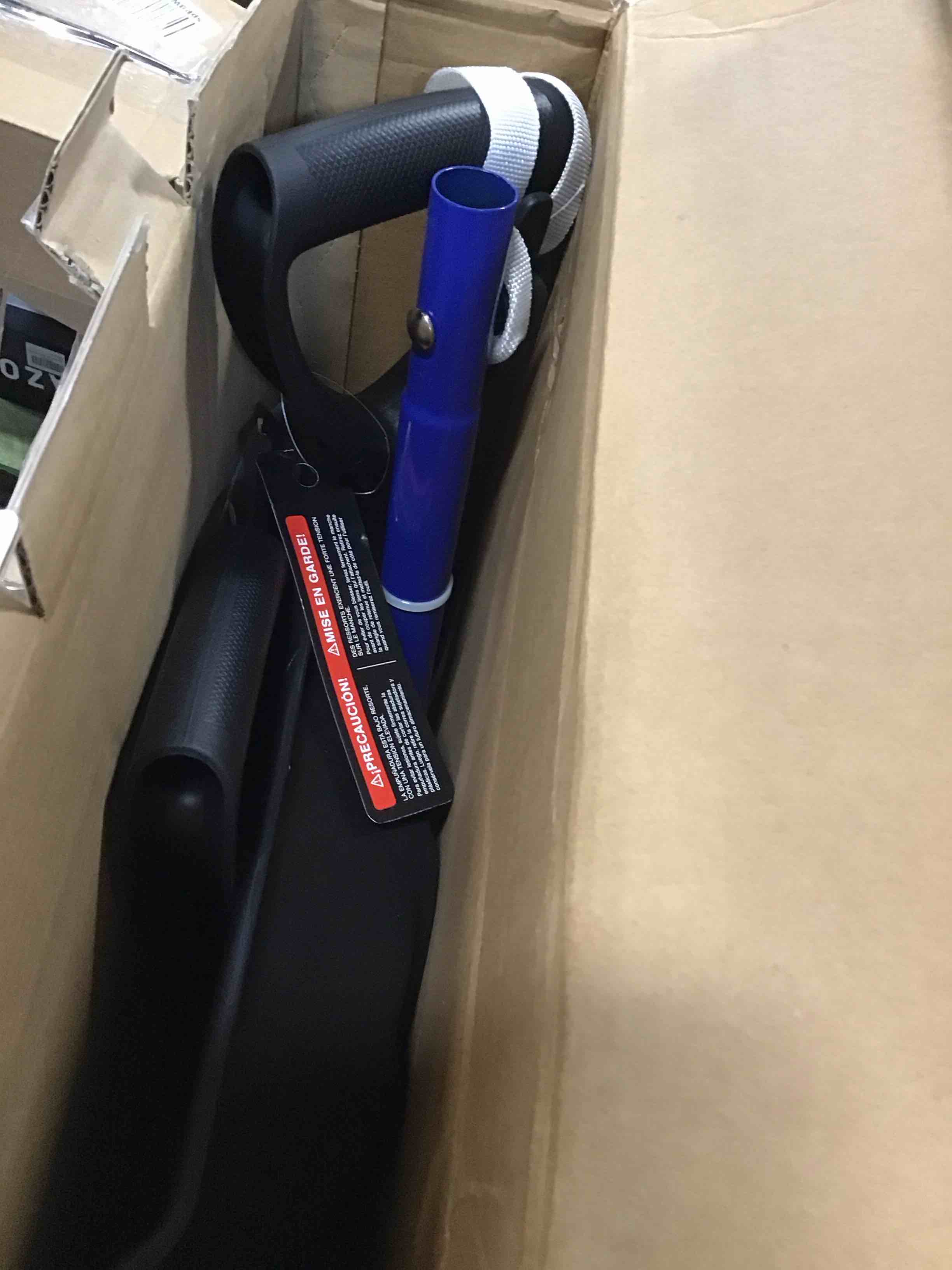 https://s3.amazonaws.com/lotting-images-prod/bidfta/BLU6088700_1707848268678.jpeg