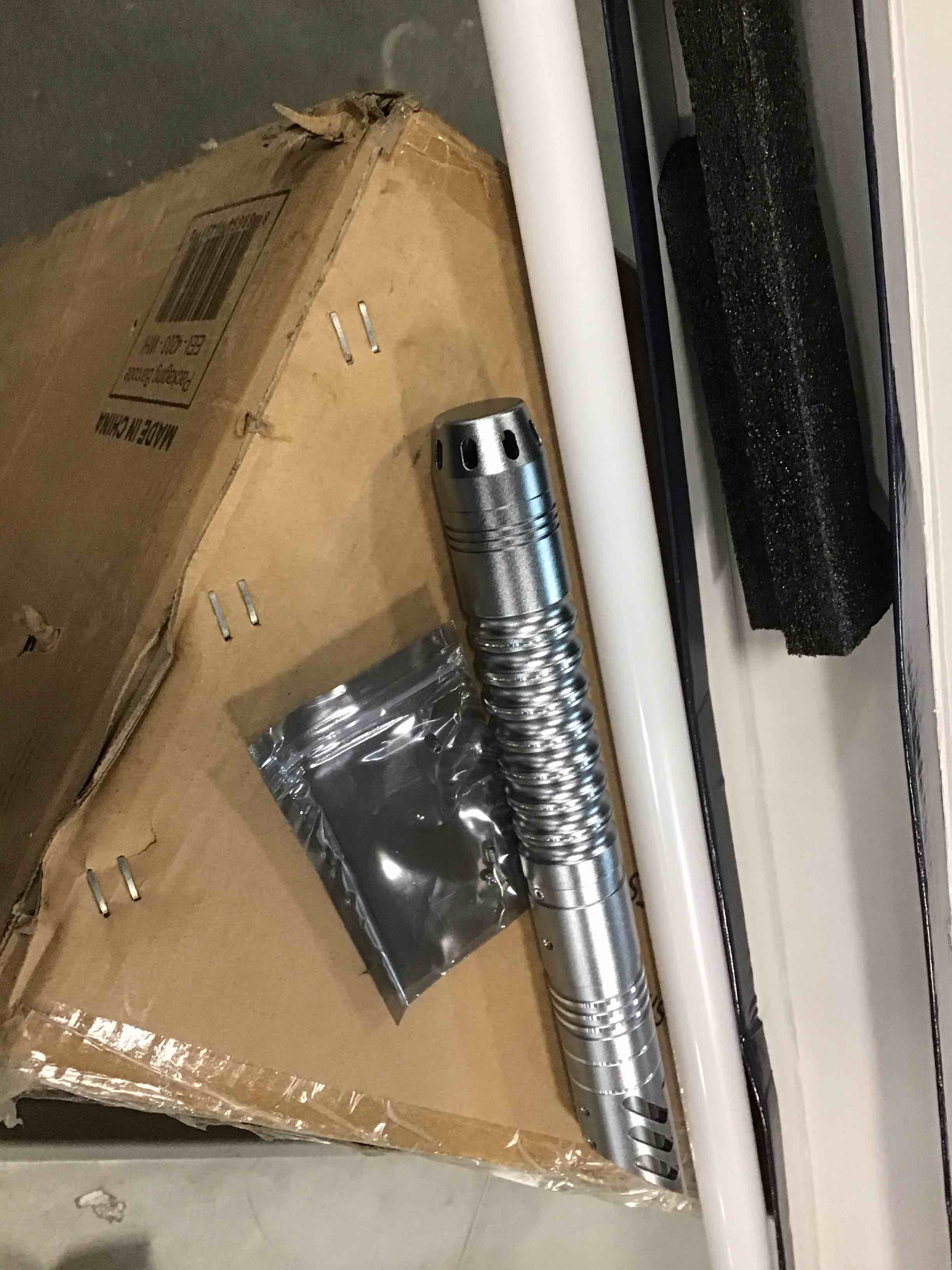 https://s3.amazonaws.com/lotting-images-prod/bidfta/BLU6088916_1707930770824.jpeg