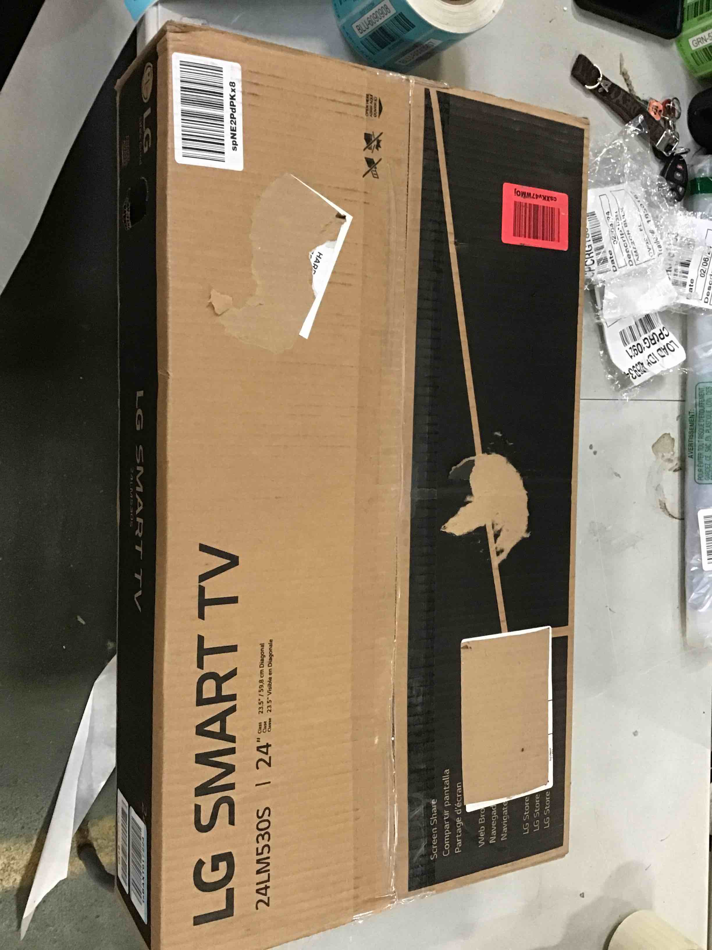 https://s3.amazonaws.com/lotting-images-prod/bidfta/BLU6090898_1707490041726.jpeg