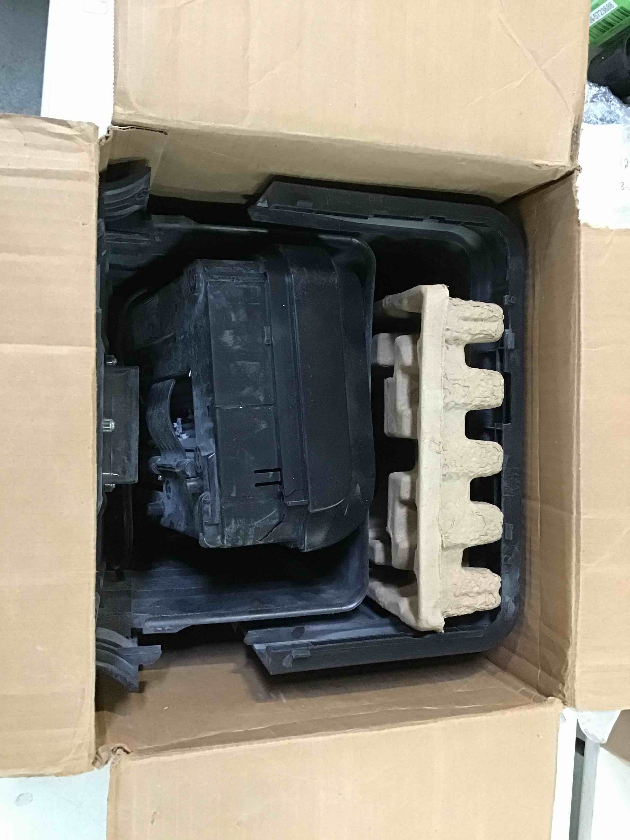 https://s3.amazonaws.com/lotting-images-prod/bidfta/BLU6090955_1707497646833.jpeg