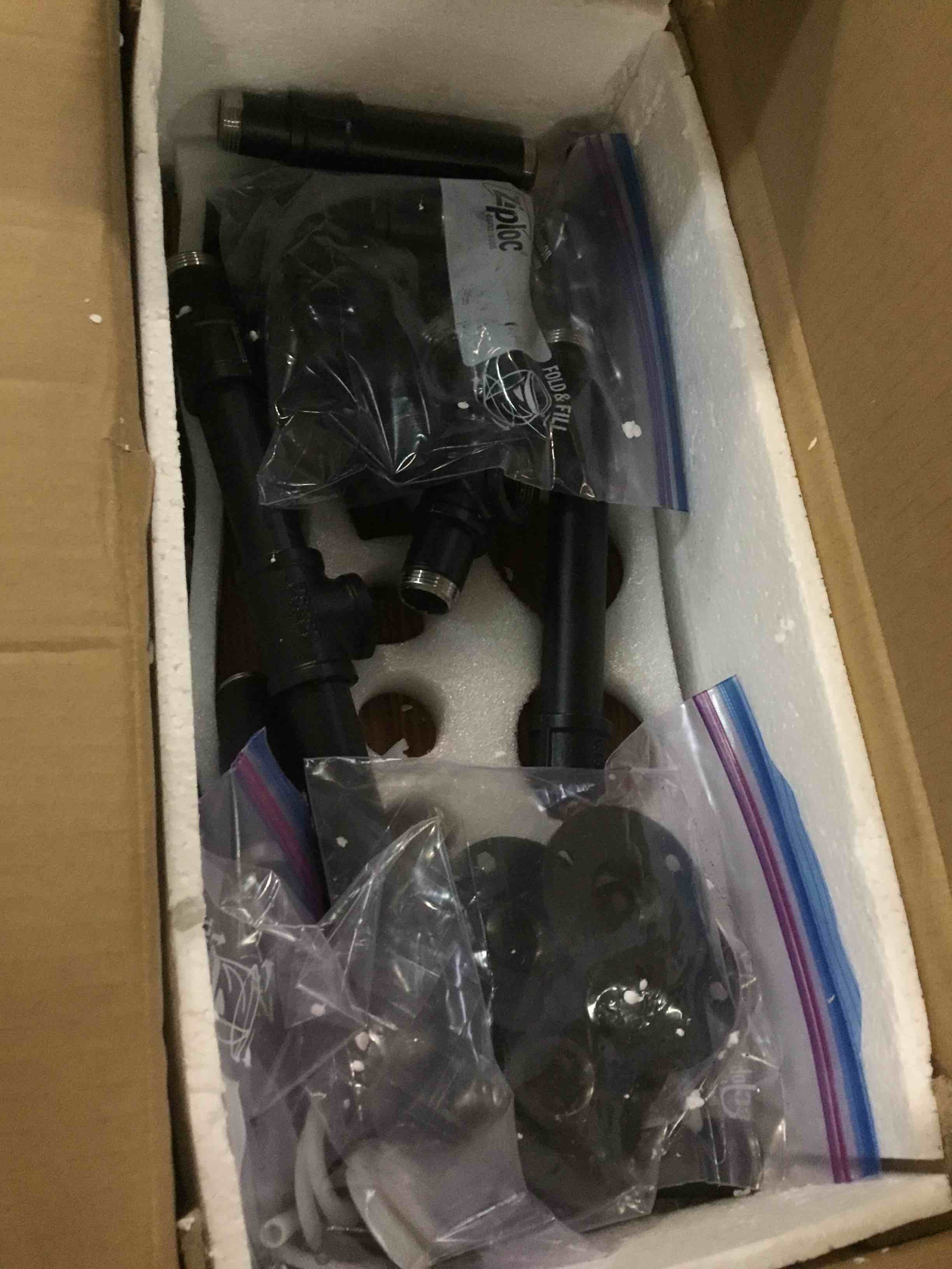 https://s3.amazonaws.com/lotting-images-prod/bidfta/BLU6091120_1707571521398.jpeg