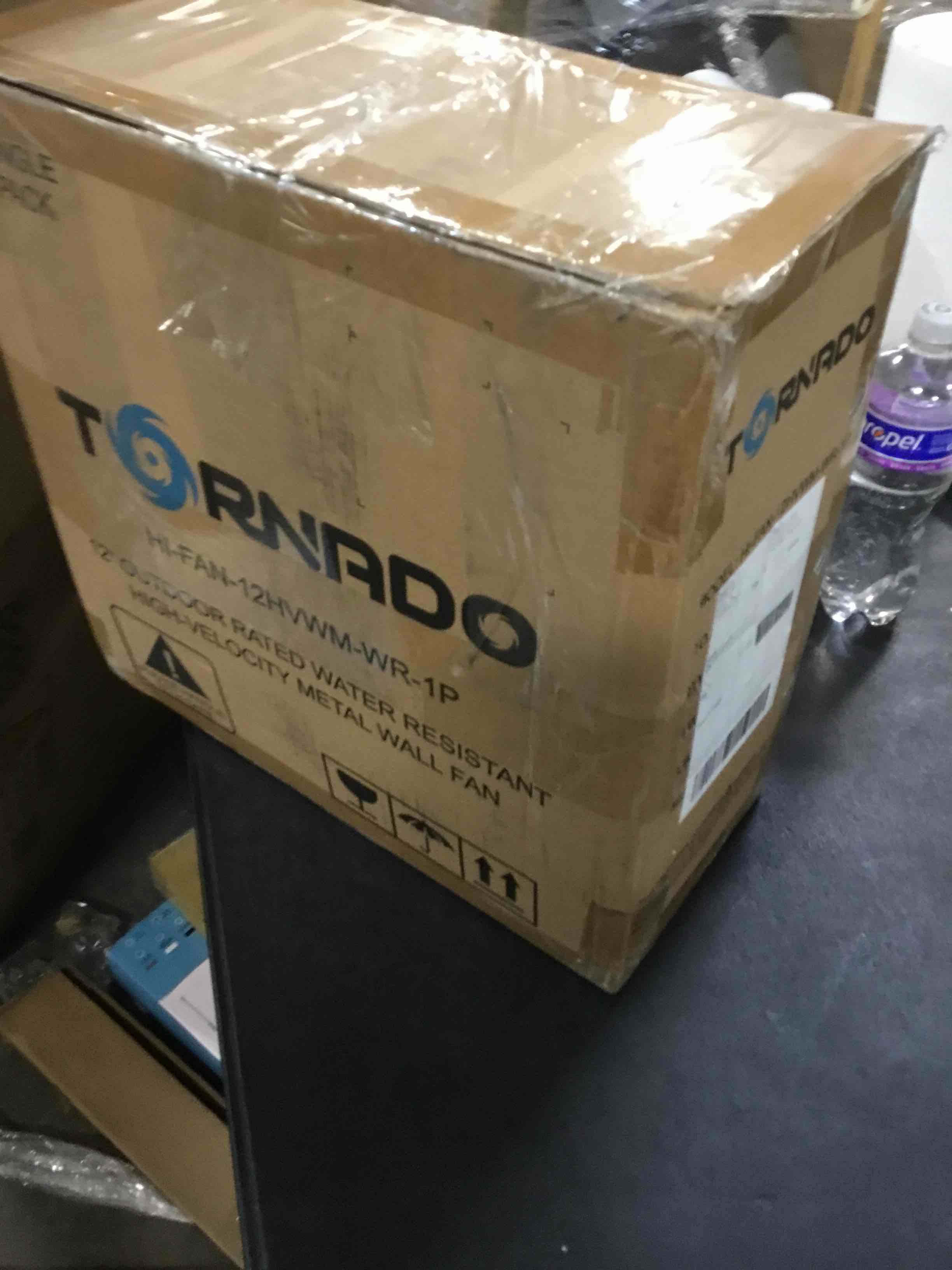 https://s3.amazonaws.com/lotting-images-prod/bidfta/BLU6091164_1707576601606.jpeg