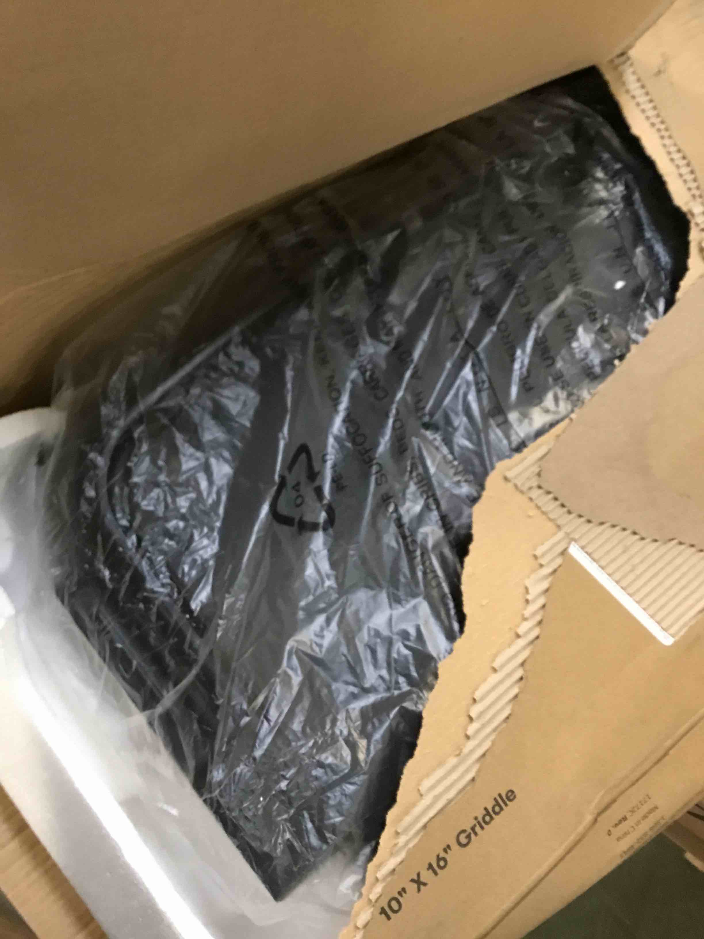 https://s3.amazonaws.com/lotting-images-prod/bidfta/BLU6091236_1707583784692.jpeg