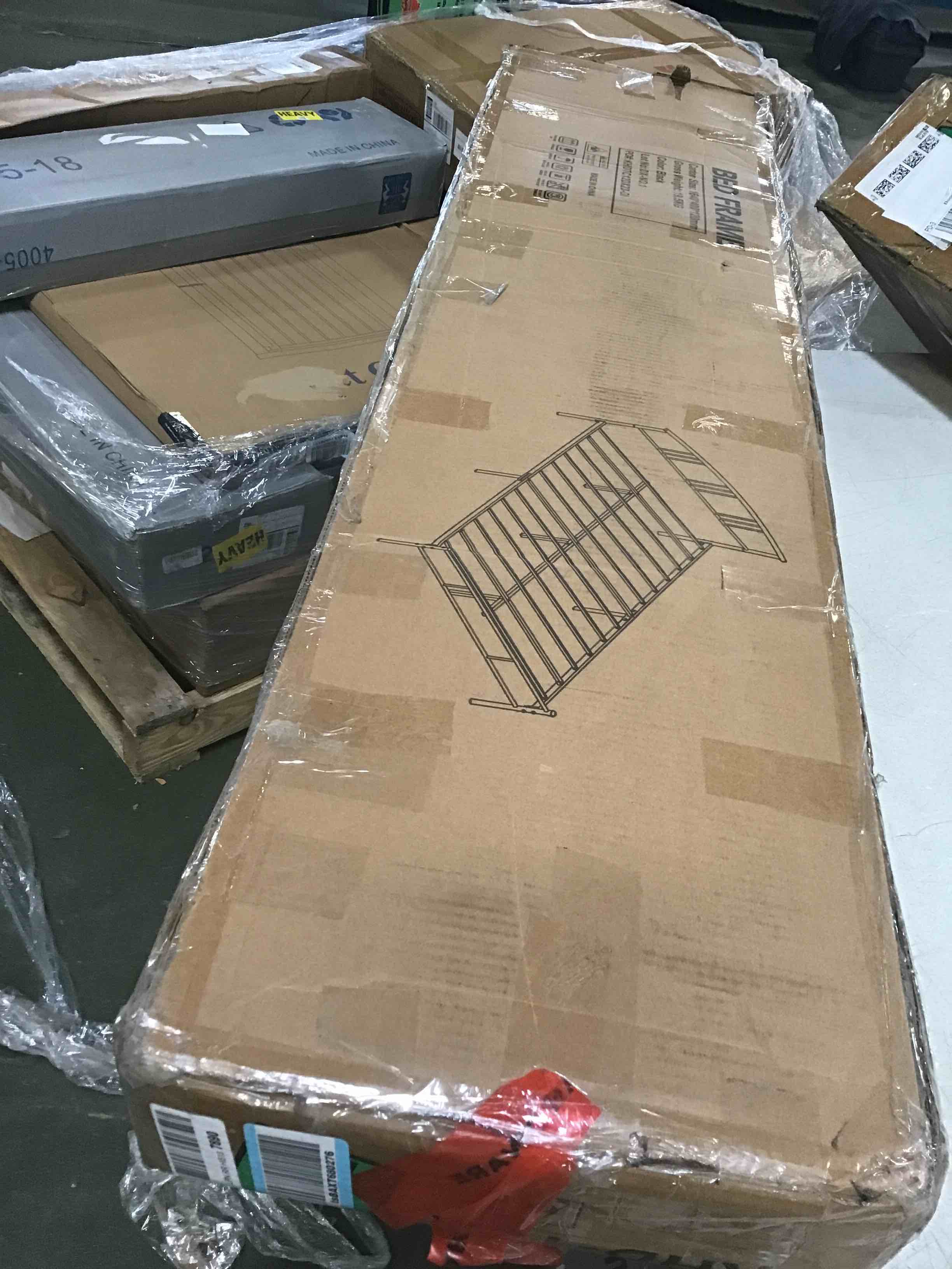 https://s3.amazonaws.com/lotting-images-prod/bidfta/BLU6091395_1707755168374.jpeg
