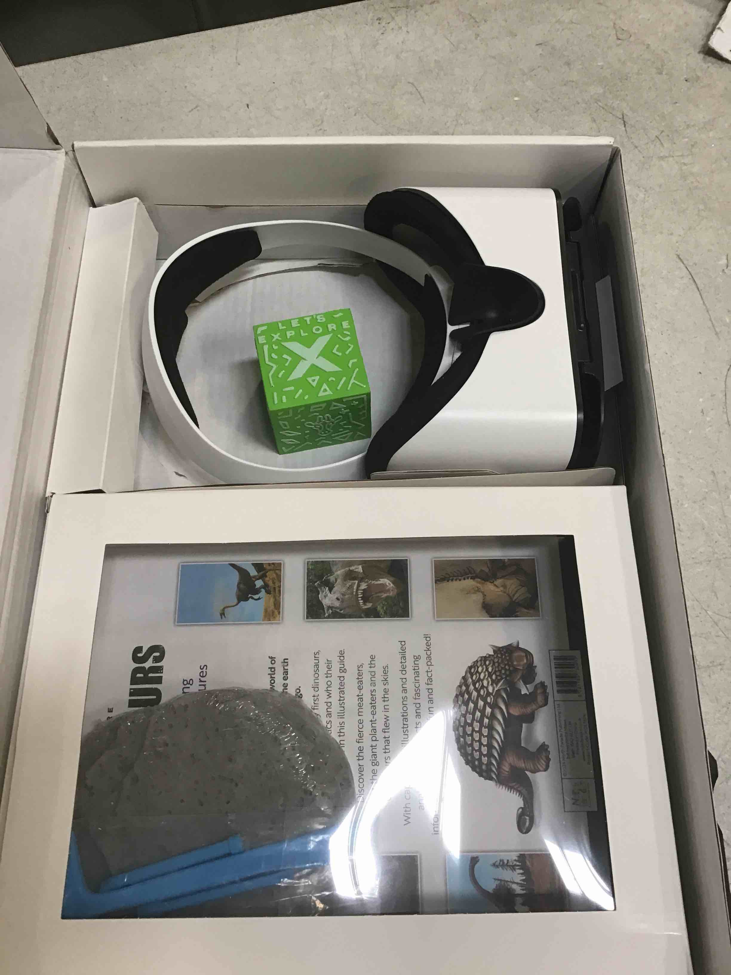 https://s3.amazonaws.com/lotting-images-prod/bidfta/BLU6091434_1707762606490.jpeg