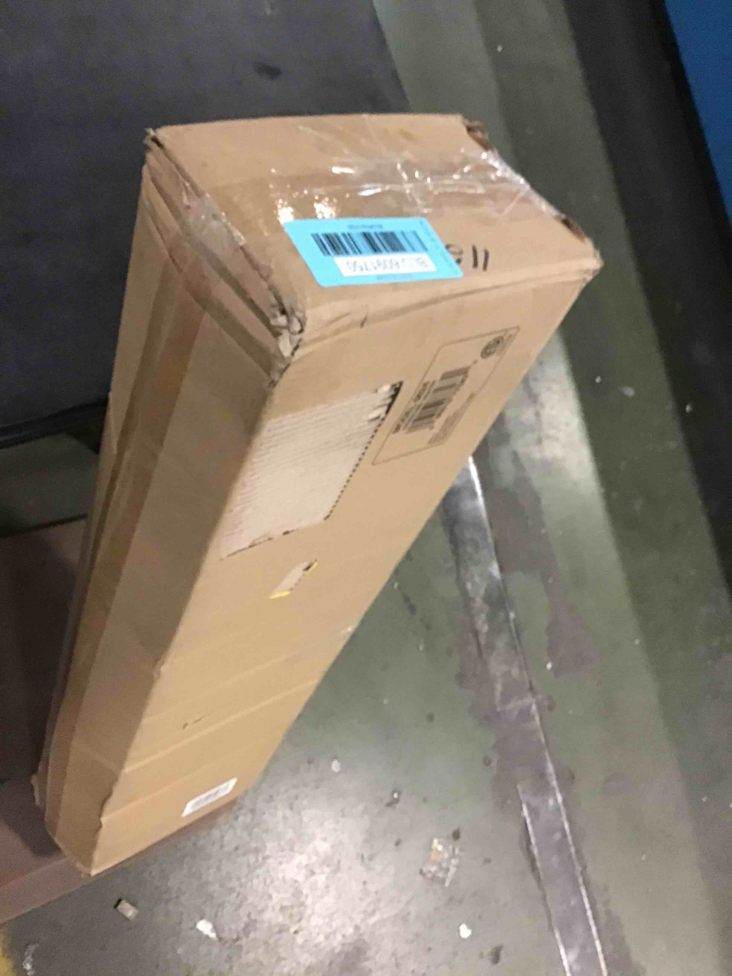 https://s3.amazonaws.com/lotting-images-prod/bidfta/BLU6091750_1708190034978.jpeg