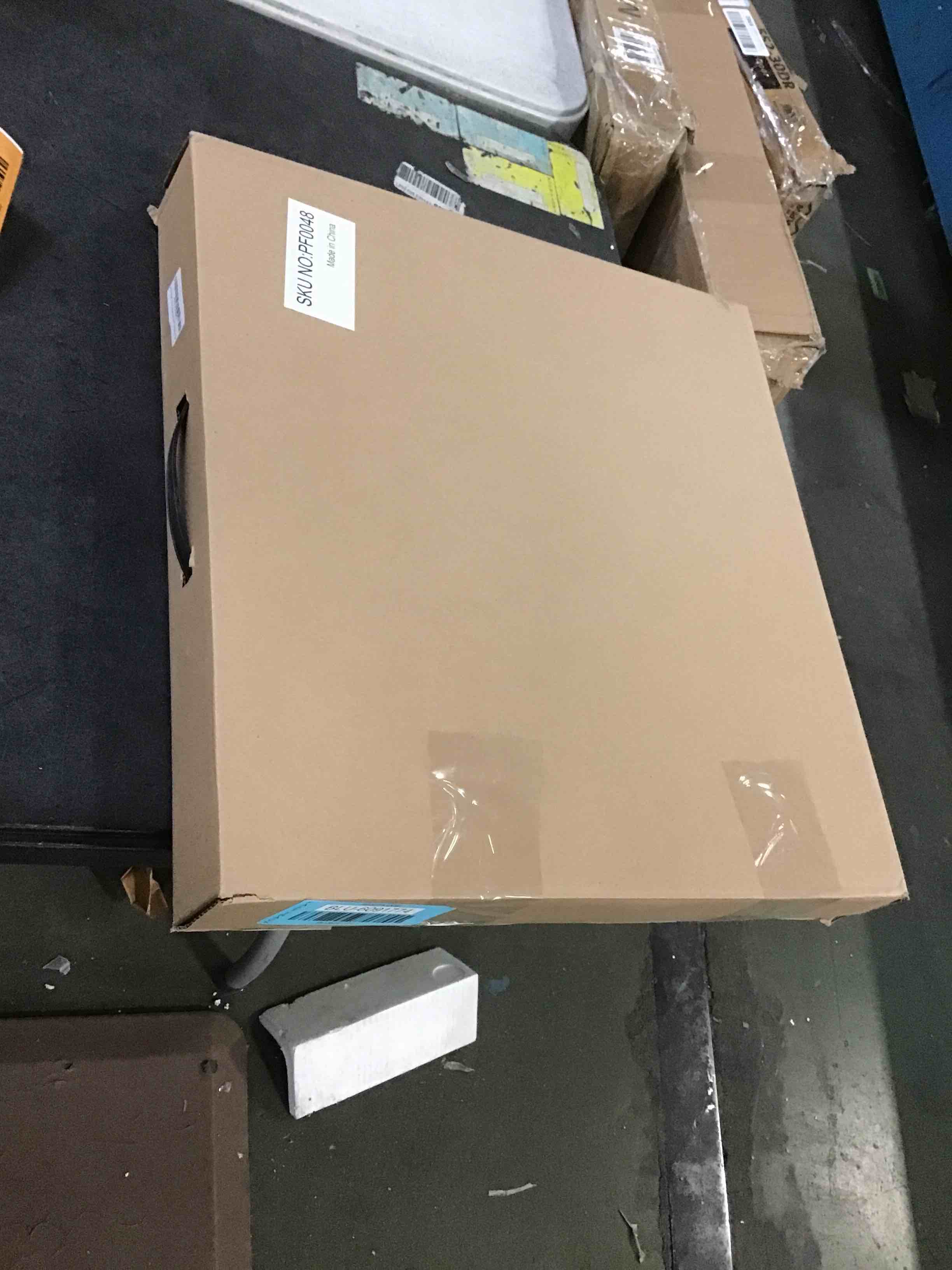 https://s3.amazonaws.com/lotting-images-prod/bidfta/BLU6091774_1708195417620.jpeg