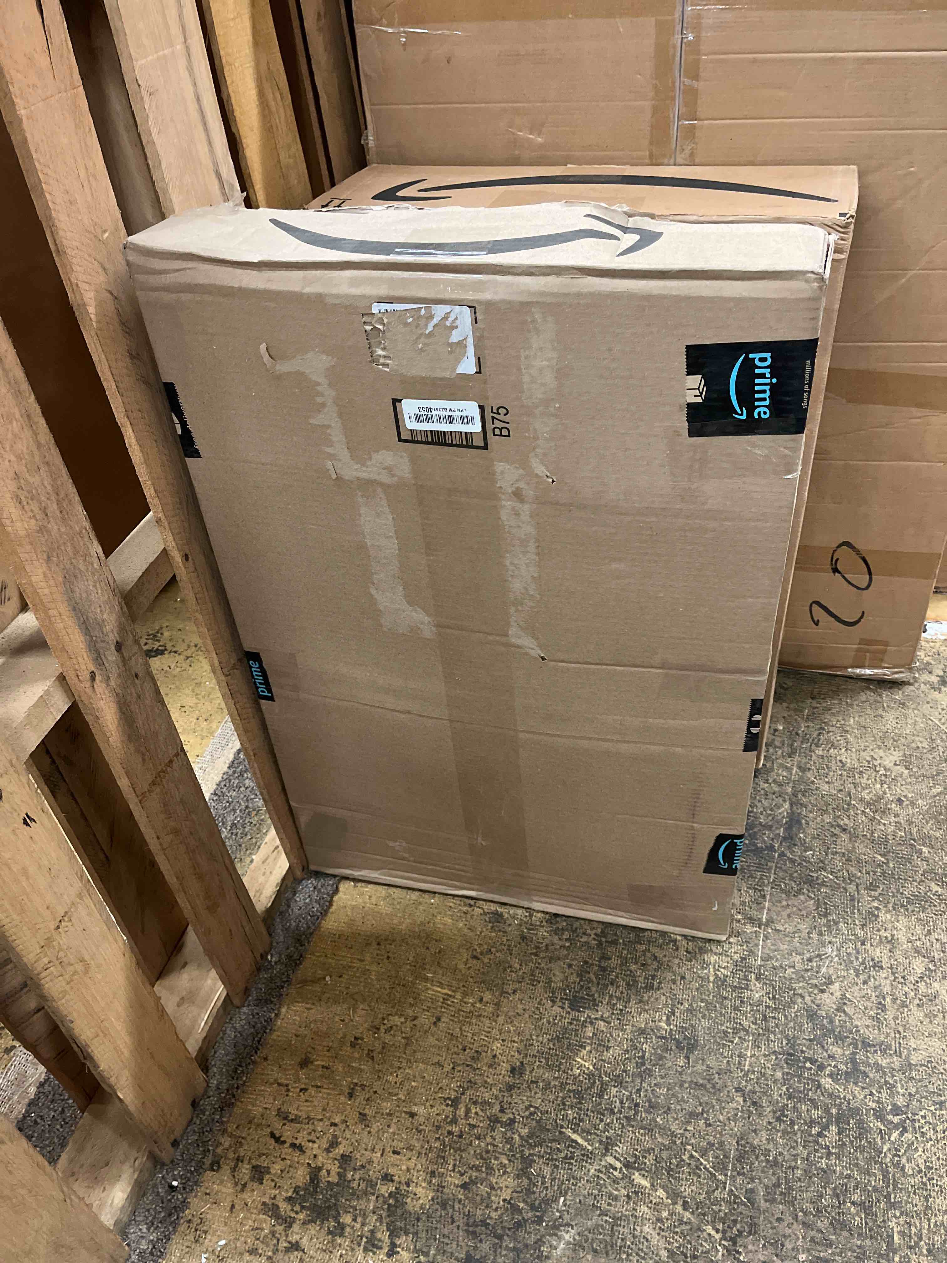 https://s3.amazonaws.com/lotting-images-prod/bidfta/BLU6097007_1713326343797.jpeg
