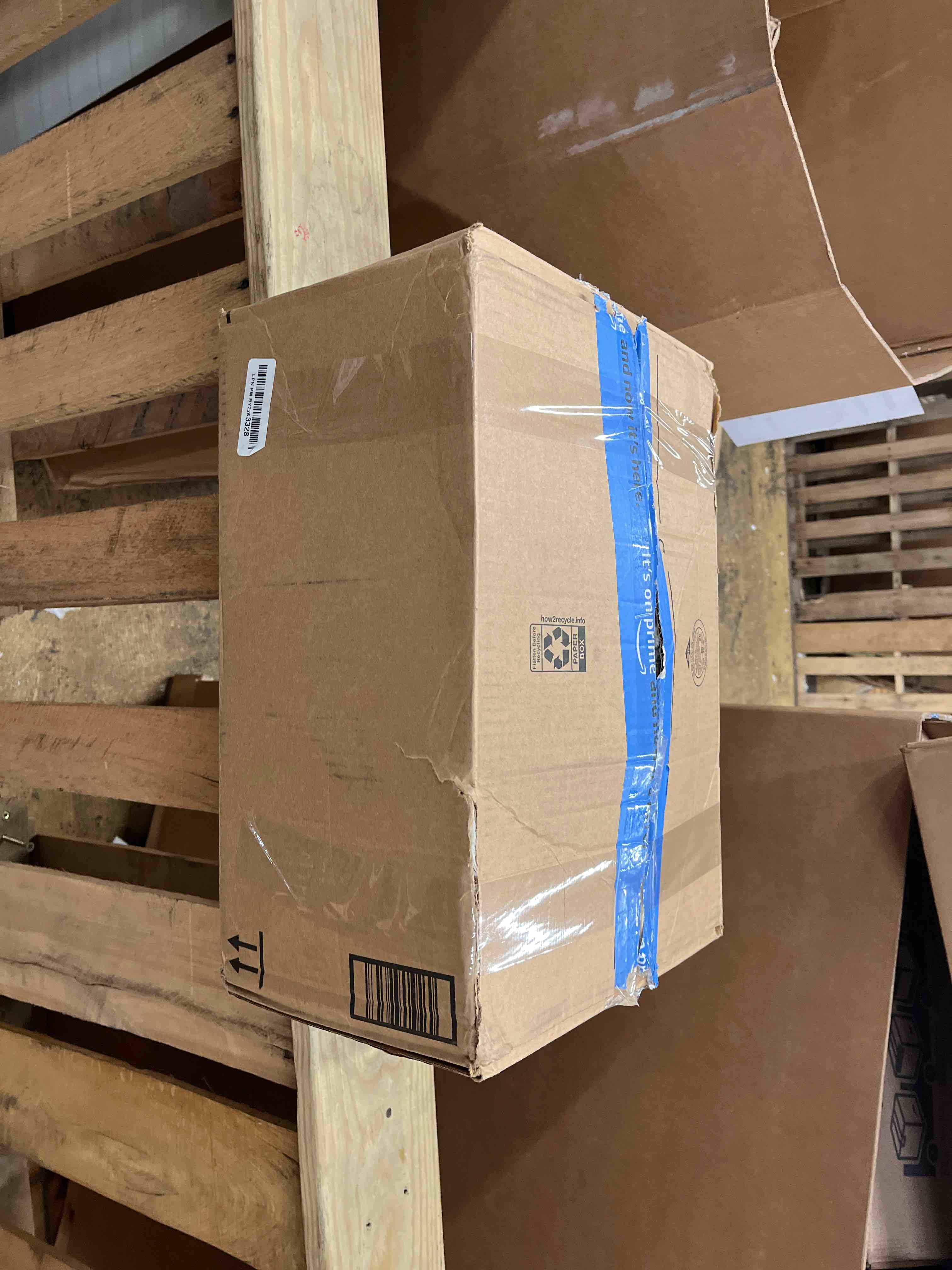 https://s3.amazonaws.com/lotting-images-prod/bidfta/BLU6097058_1713324834452.jpeg