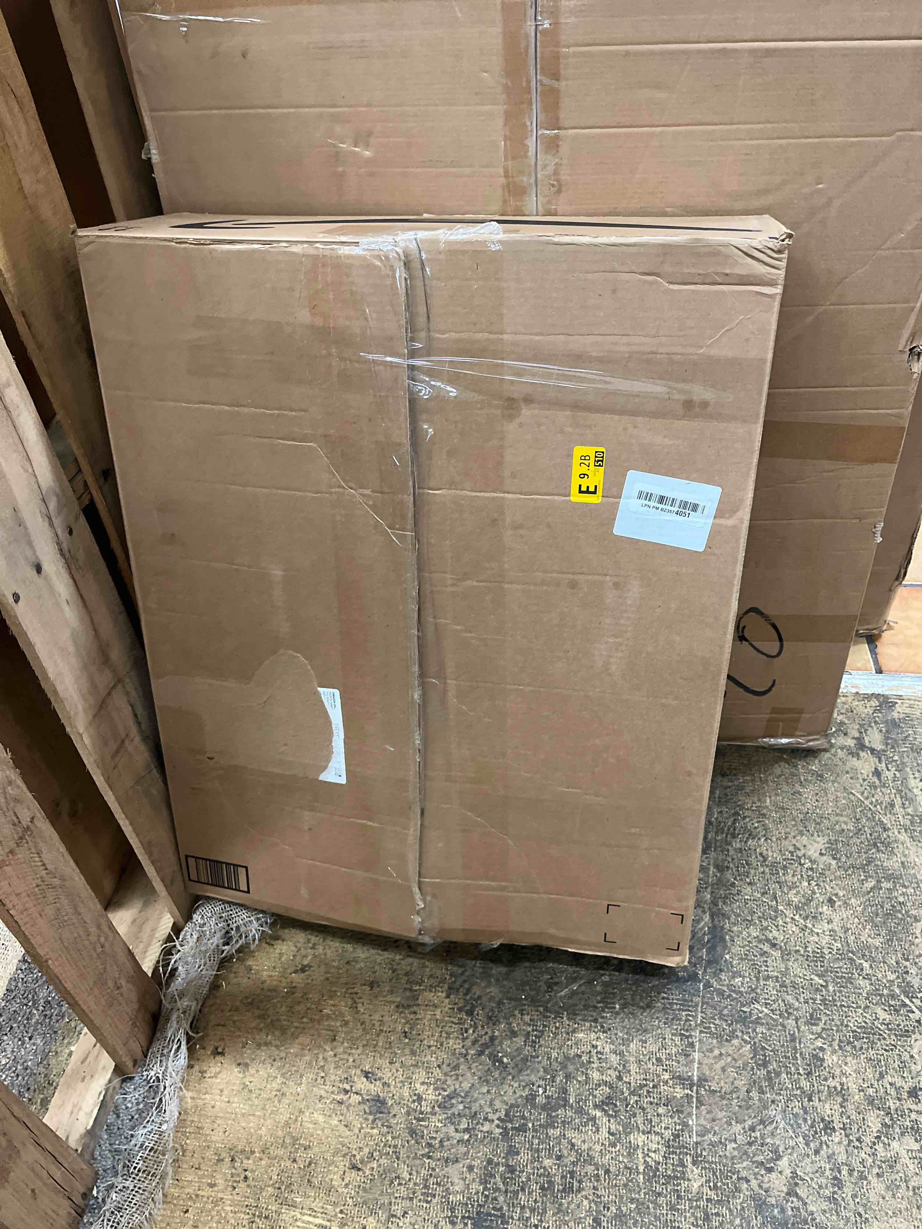 https://s3.amazonaws.com/lotting-images-prod/bidfta/BLU6097064_1713325602800.jpeg