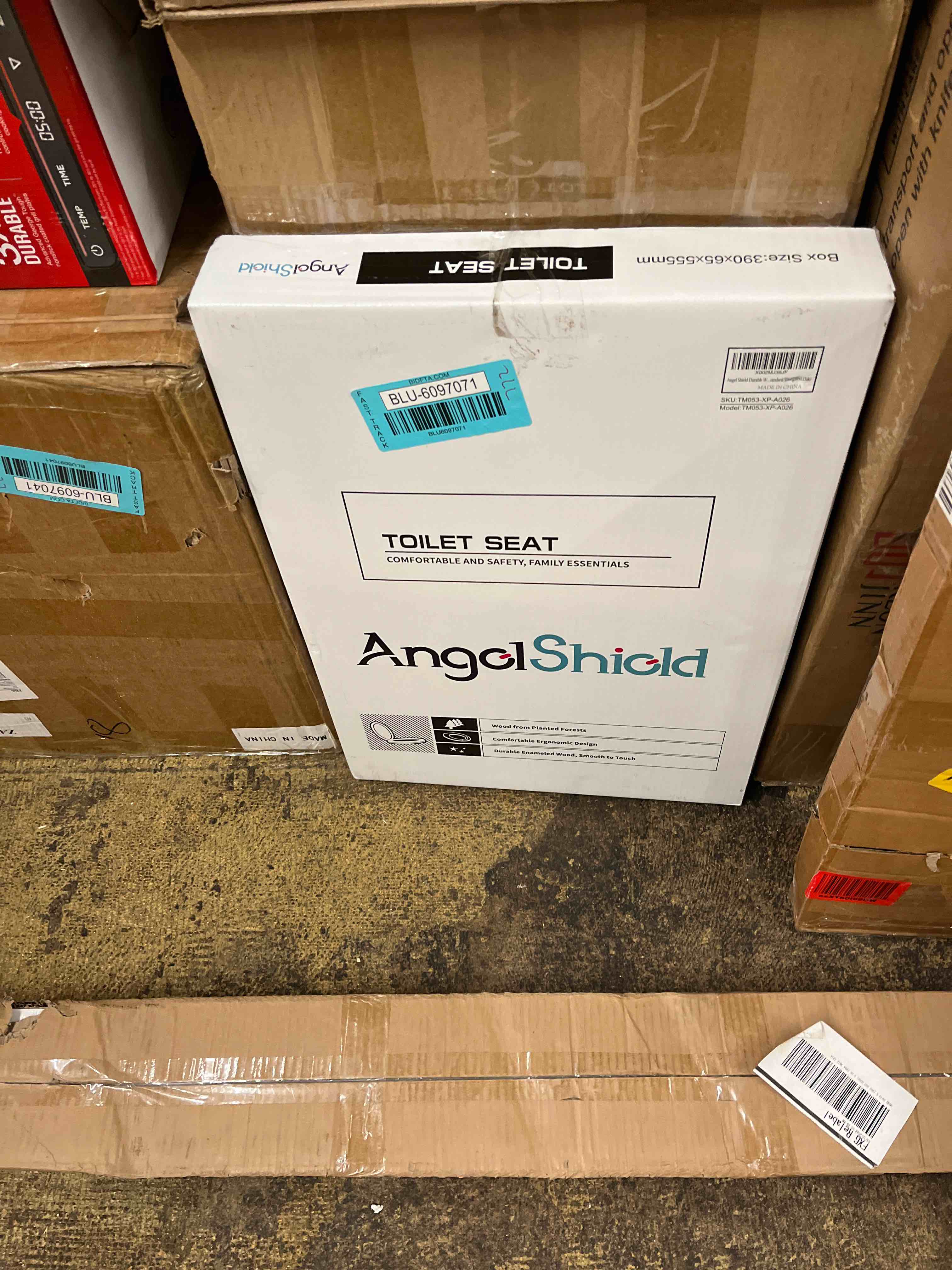 https://s3.amazonaws.com/lotting-images-prod/bidfta/BLU6097071_1713325869674.jpeg