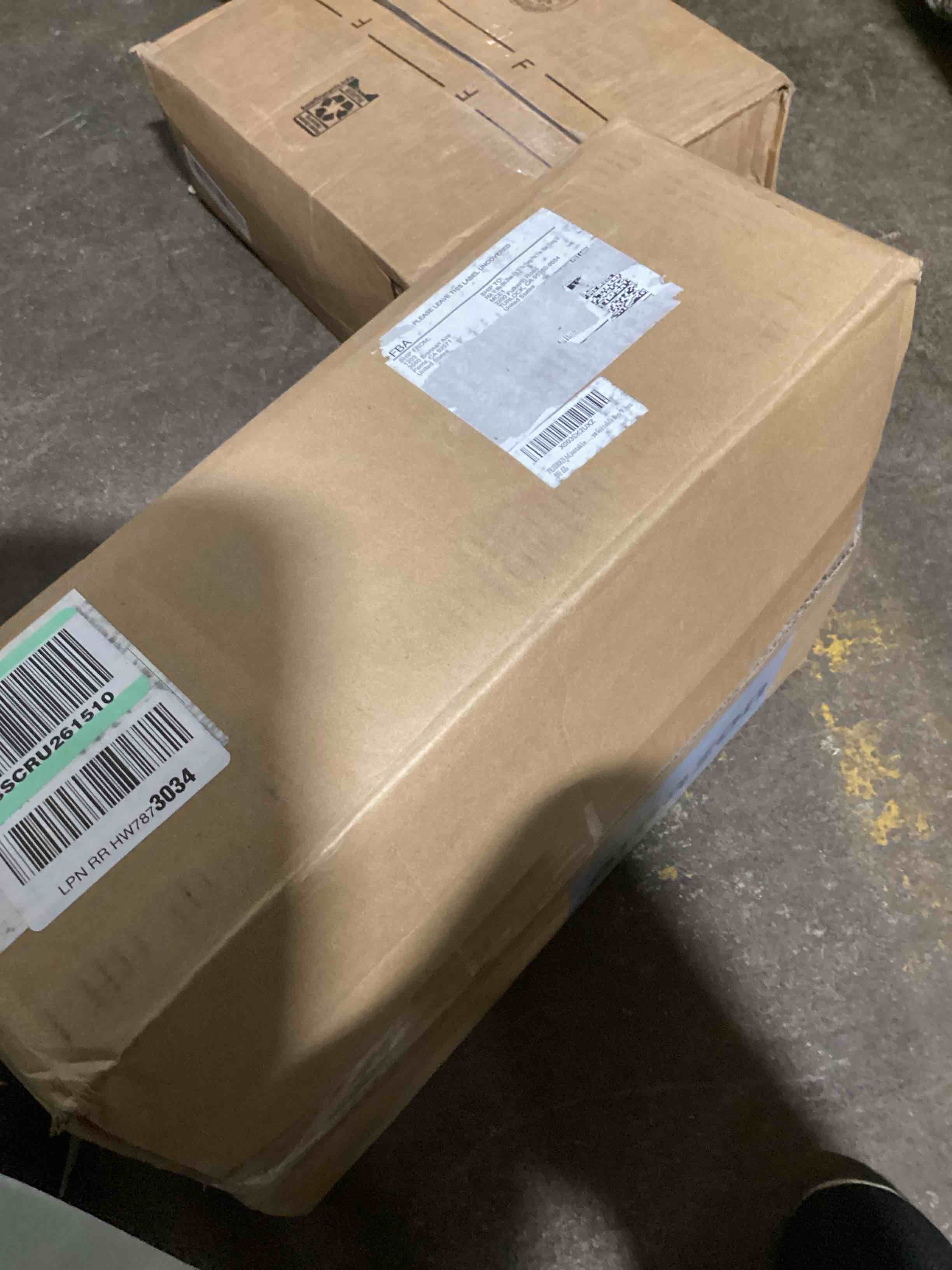 https://s3.amazonaws.com/lotting-images-prod/bidfta/BLU6104089_1717789101166.jpeg