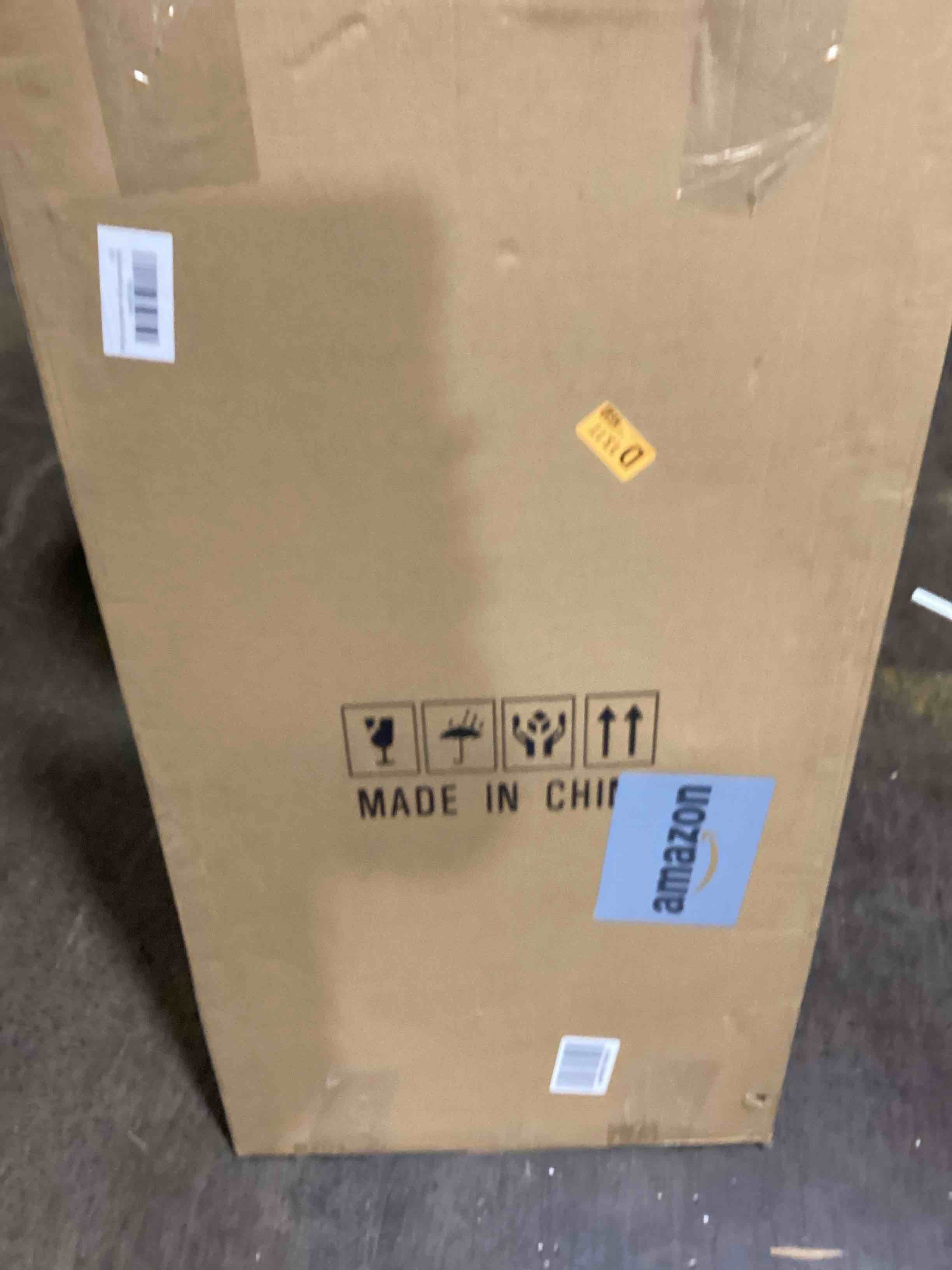 https://s3.amazonaws.com/lotting-images-prod/bidfta/BLU6104193_1718200647369.jpeg