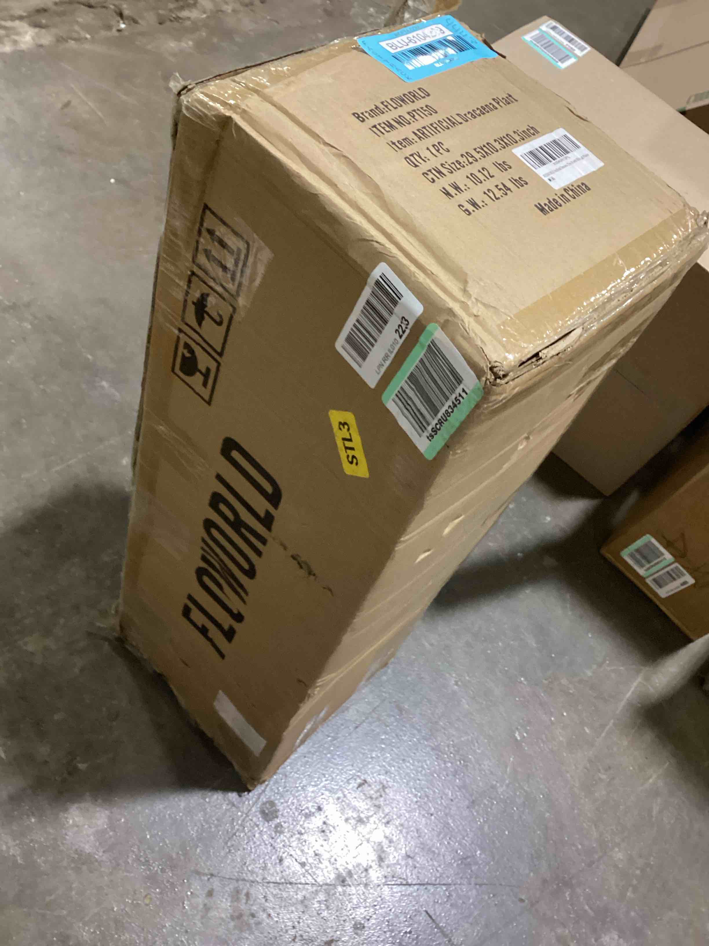 https://s3.amazonaws.com/lotting-images-prod/bidfta/BLU6104299_1718197755465.jpeg
