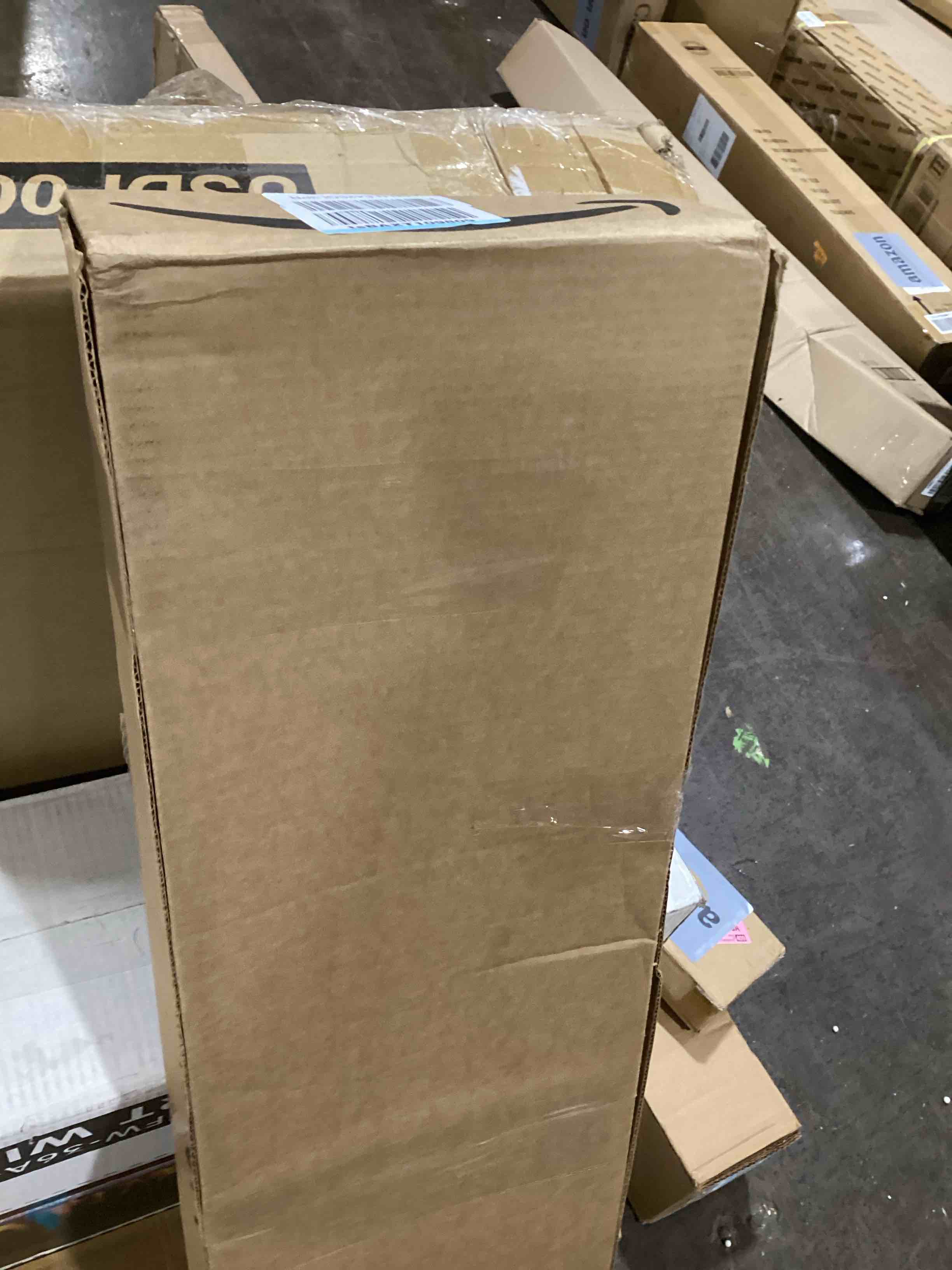 https://s3.amazonaws.com/lotting-images-prod/bidfta/BLU6104536_1721739205268.jpeg