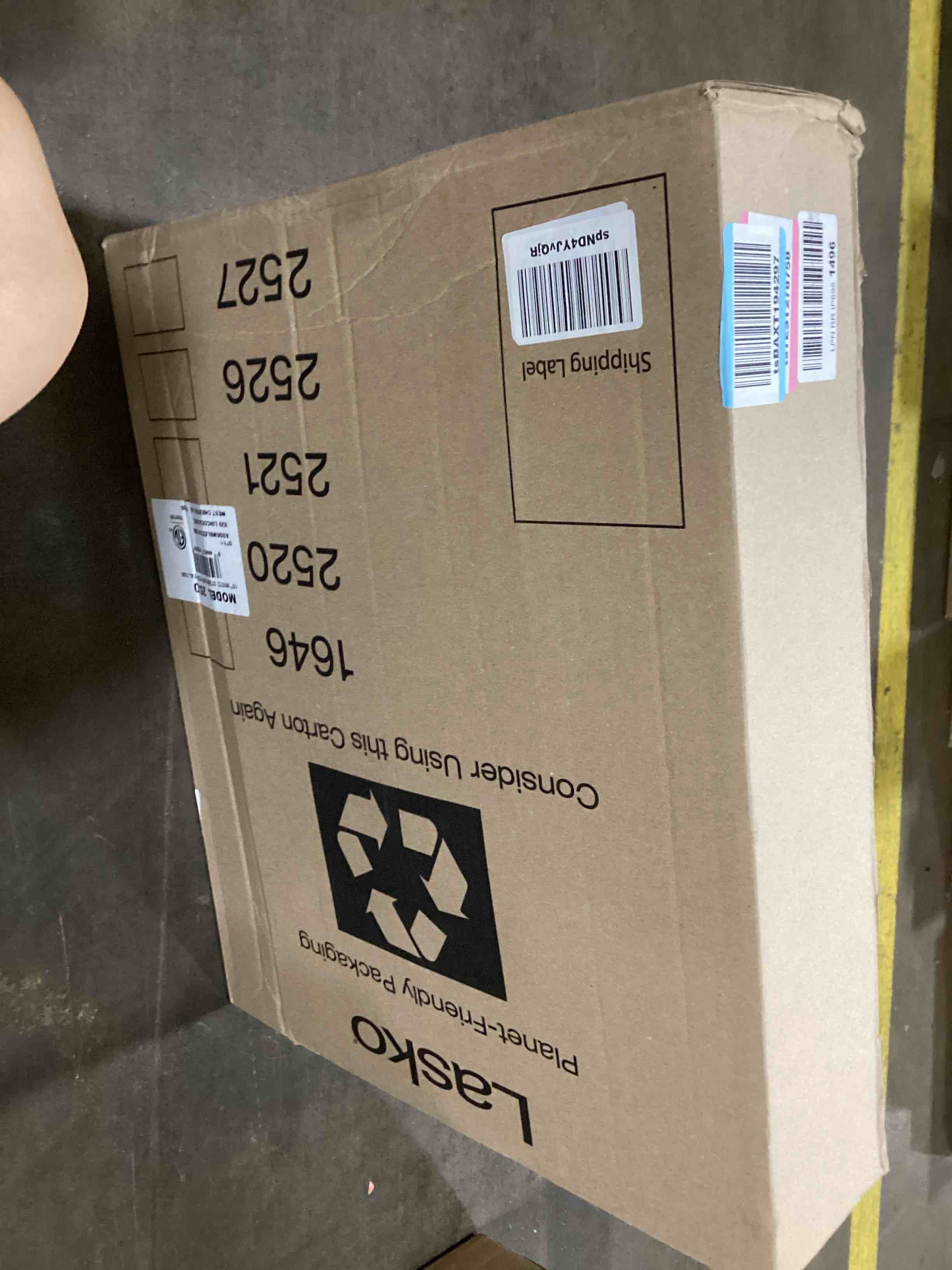 https://s3.amazonaws.com/lotting-images-prod/bidfta/BLU6105329_1721135089764.jpeg