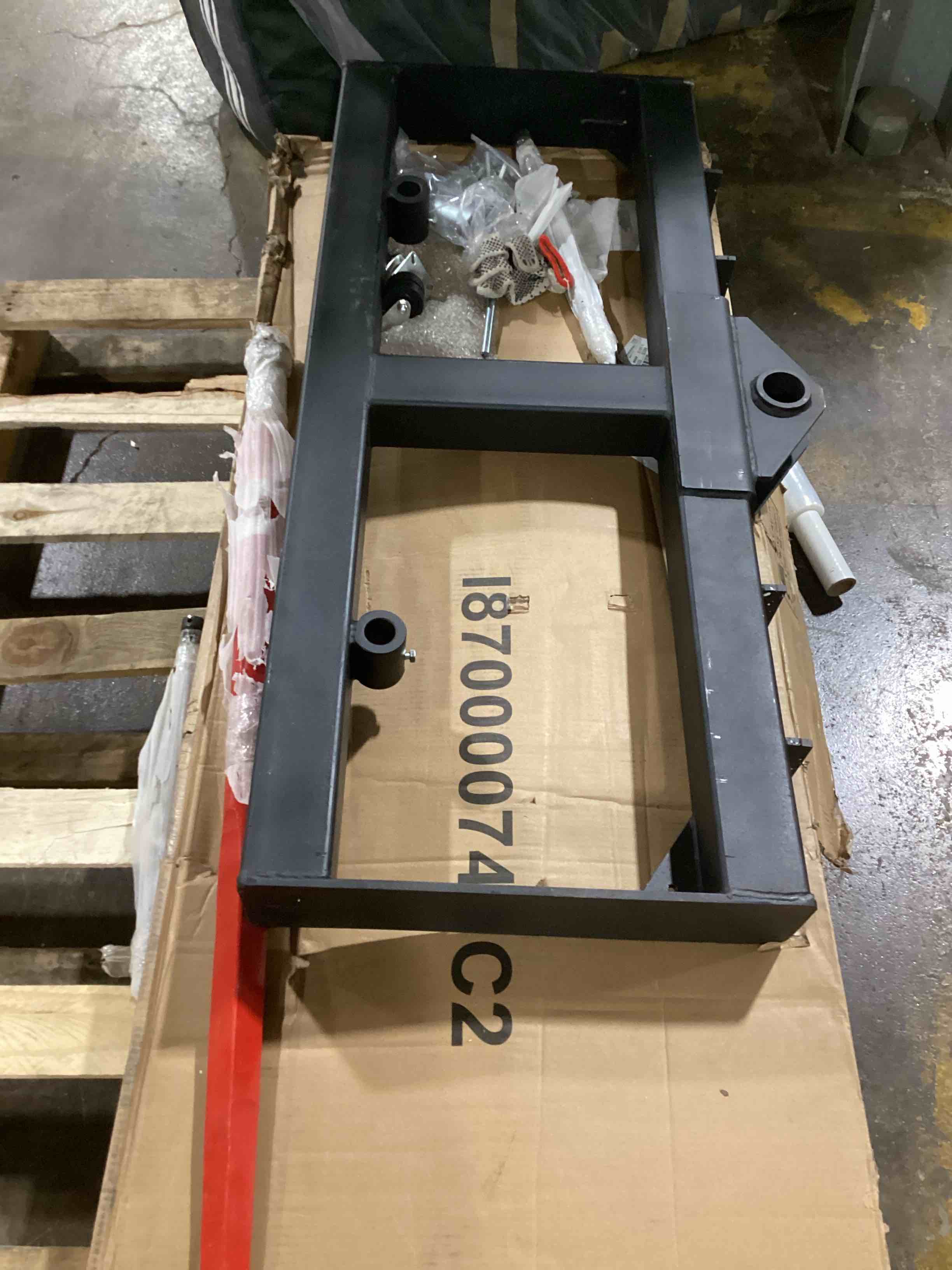 https://s3.amazonaws.com/lotting-images-prod/bidfta/BLU6106692_1715891097578.jpeg