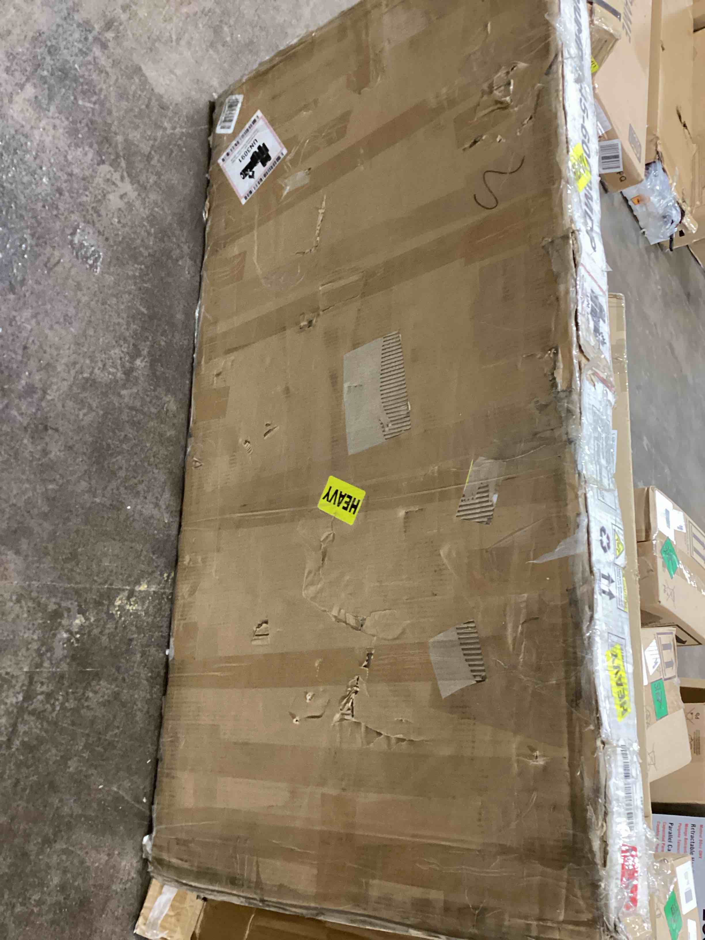 https://s3.amazonaws.com/lotting-images-prod/bidfta/BLU6106719_1715887717875.jpeg