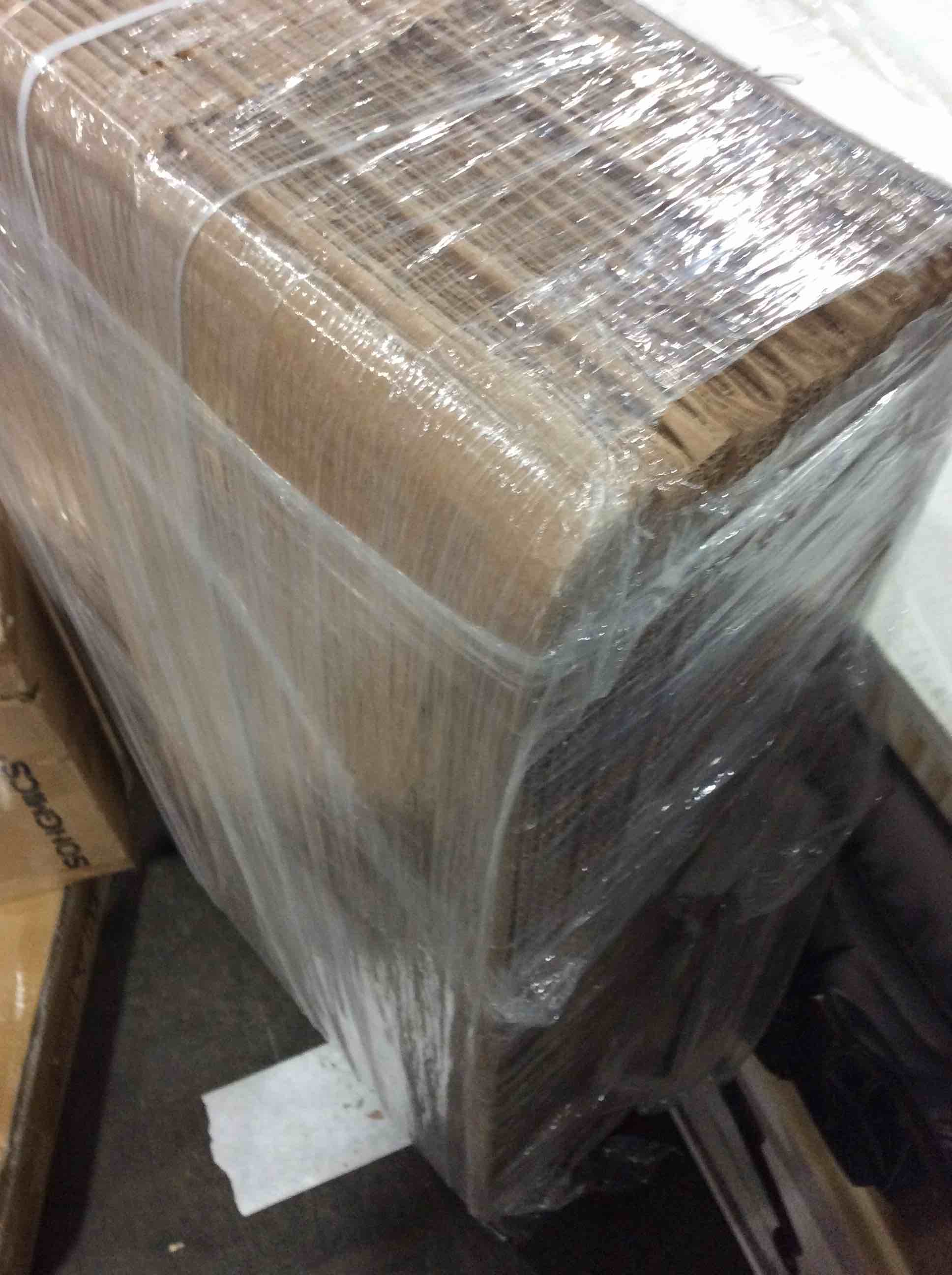 https://s3.amazonaws.com/lotting-images-prod/bidfta/BLU6107129_1715607404963.jpeg