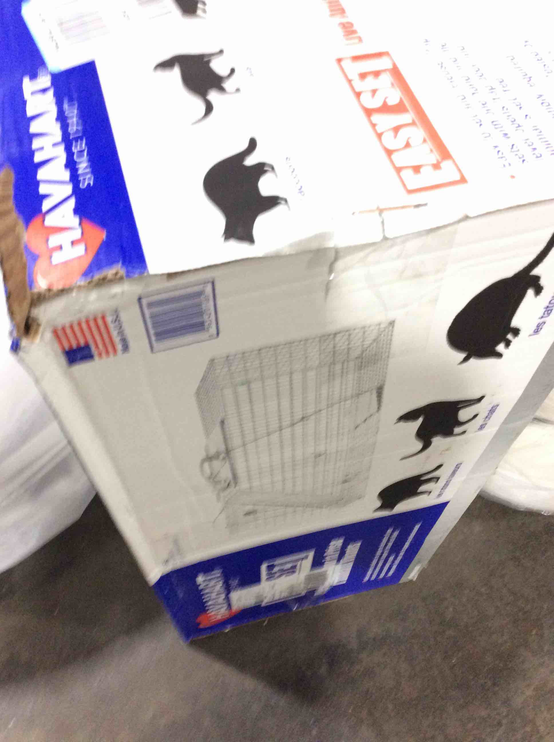 https://s3.amazonaws.com/lotting-images-prod/bidfta/BLU6107136_1715608477596.jpeg