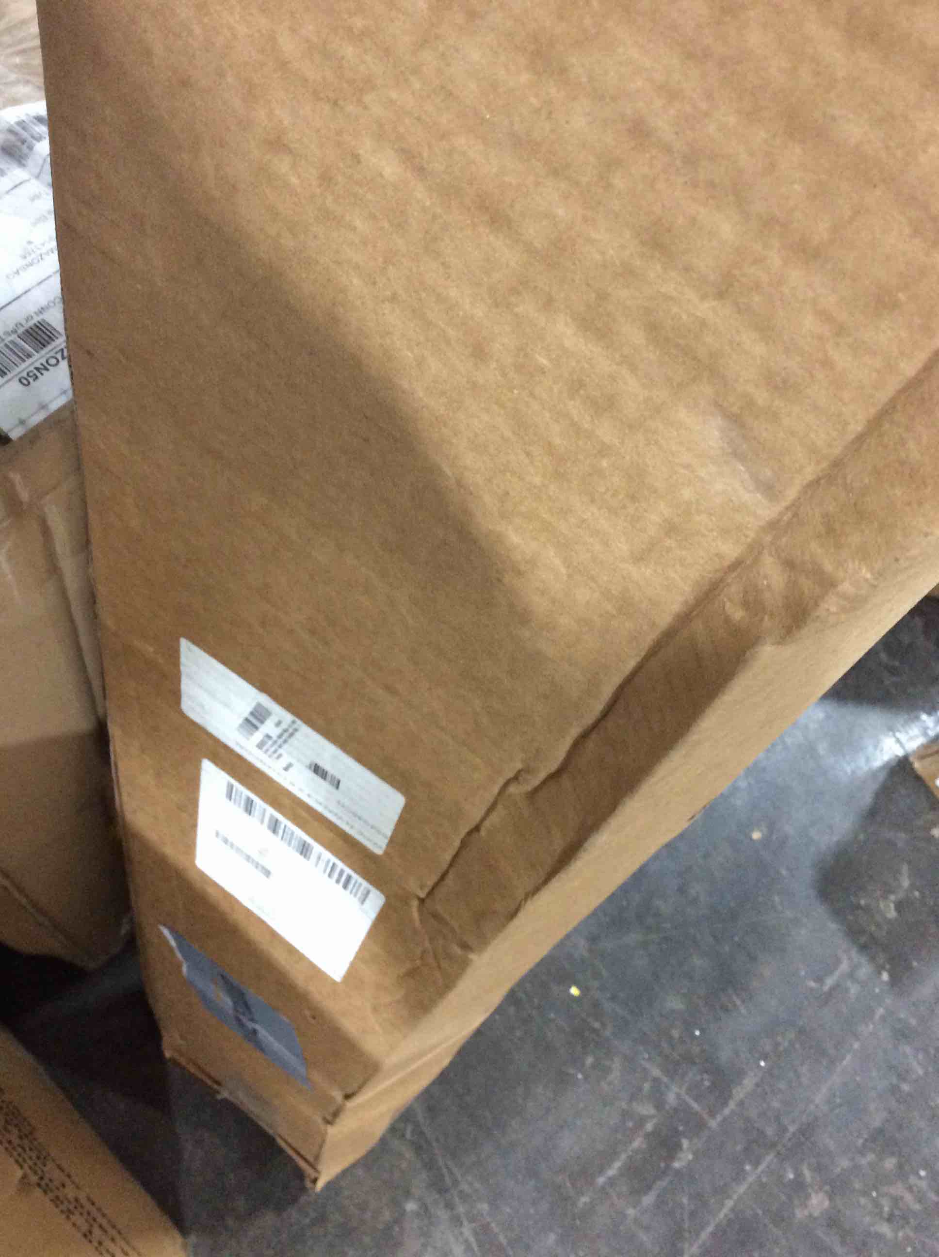 https://s3.amazonaws.com/lotting-images-prod/bidfta/BLU6107152_1715611574257.jpeg