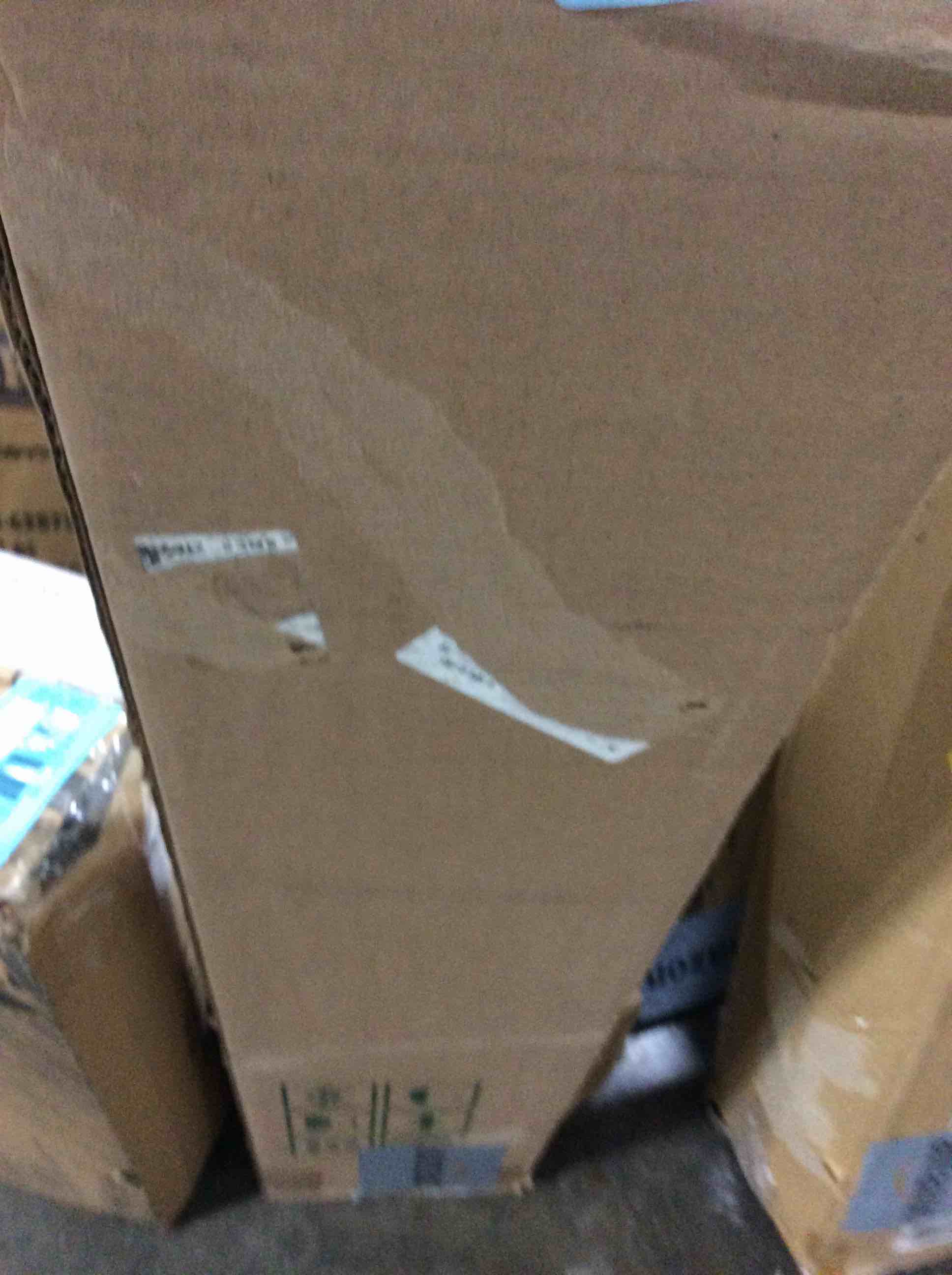 https://s3.amazonaws.com/lotting-images-prod/bidfta/BLU6107181_1715614965909.jpeg