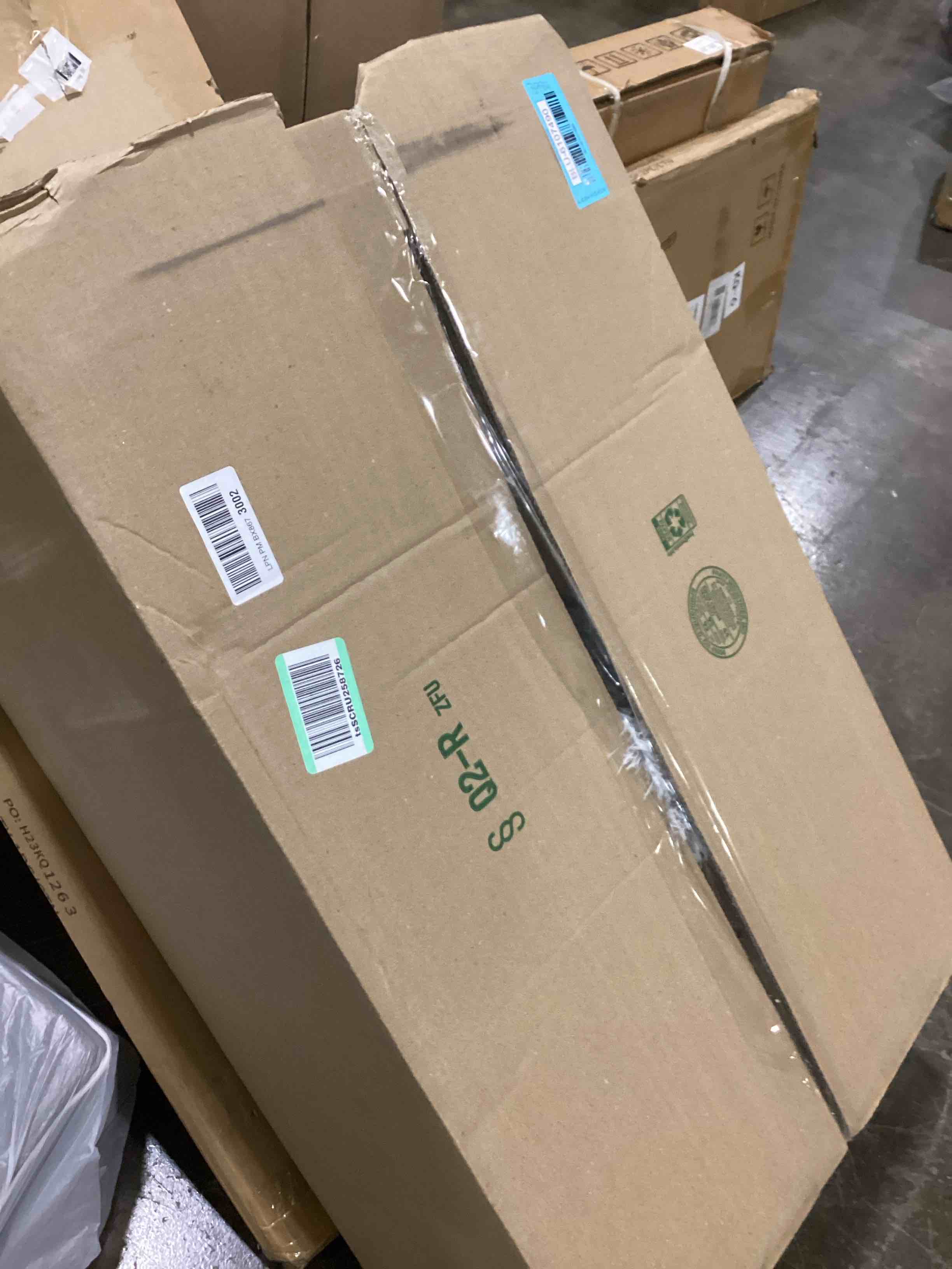 https://s3.amazonaws.com/lotting-images-prod/bidfta/BLU6107490_1716488075983.jpeg