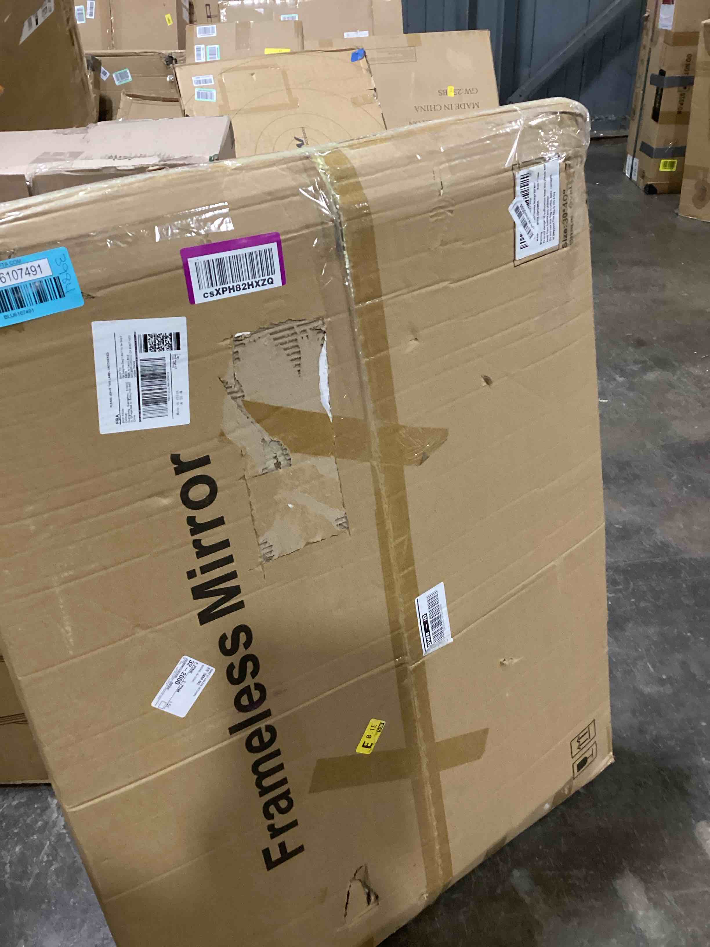 https://s3.amazonaws.com/lotting-images-prod/bidfta/BLU6107491_1716488006750.jpeg