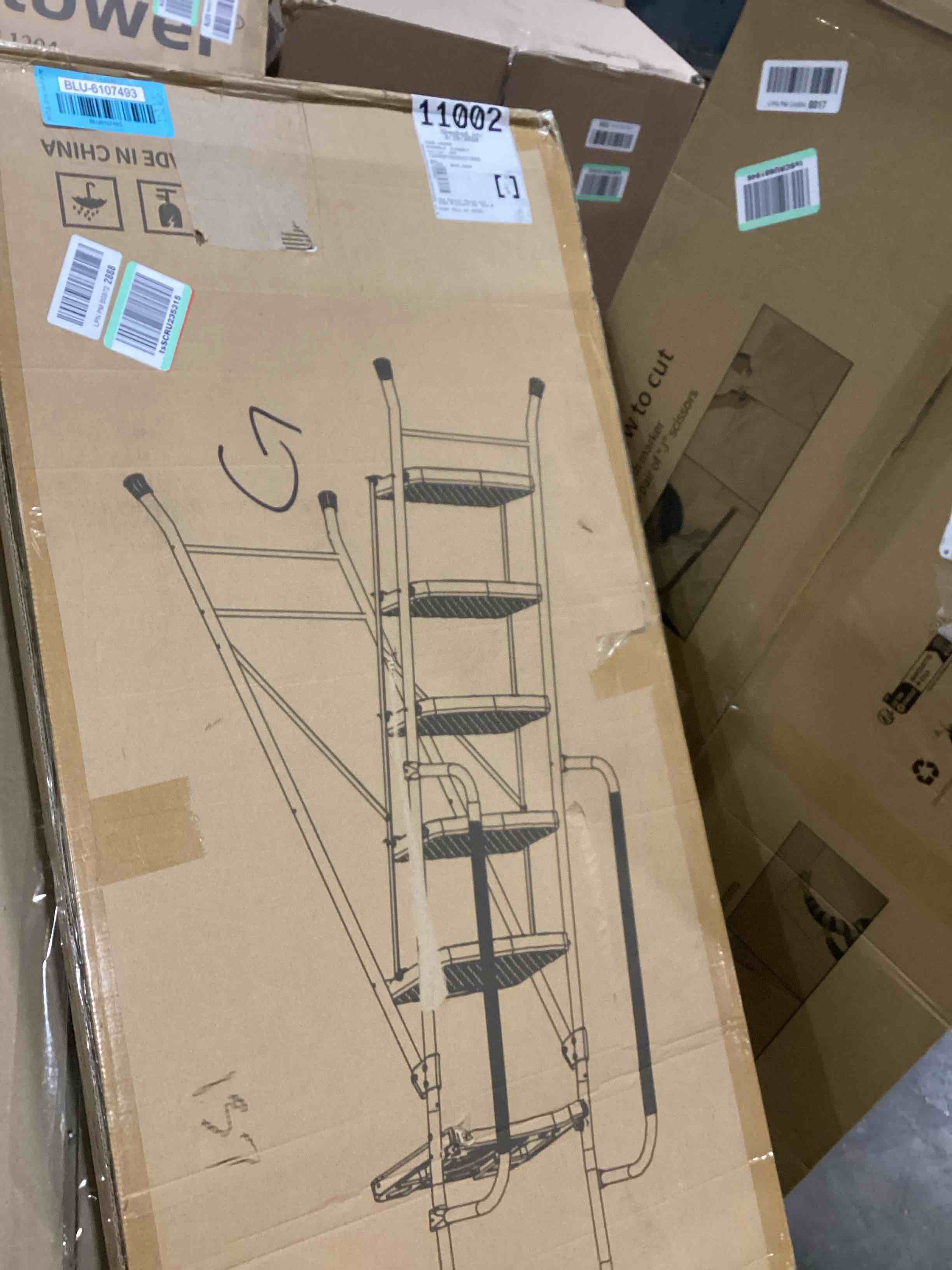 https://s3.amazonaws.com/lotting-images-prod/bidfta/BLU6107493_1716487529417.jpeg