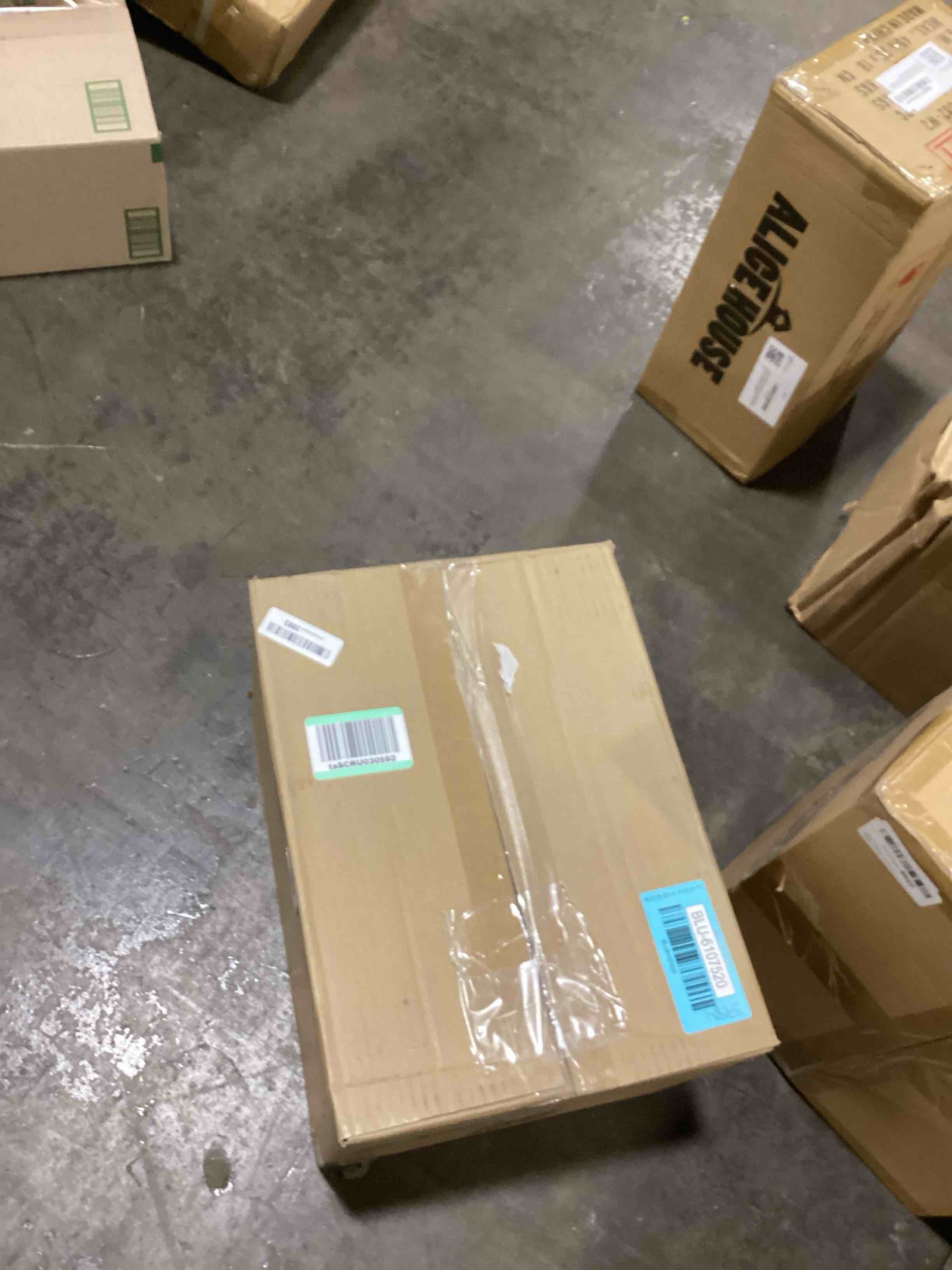 https://s3.amazonaws.com/lotting-images-prod/bidfta/BLU6107520_1716482311017.jpeg