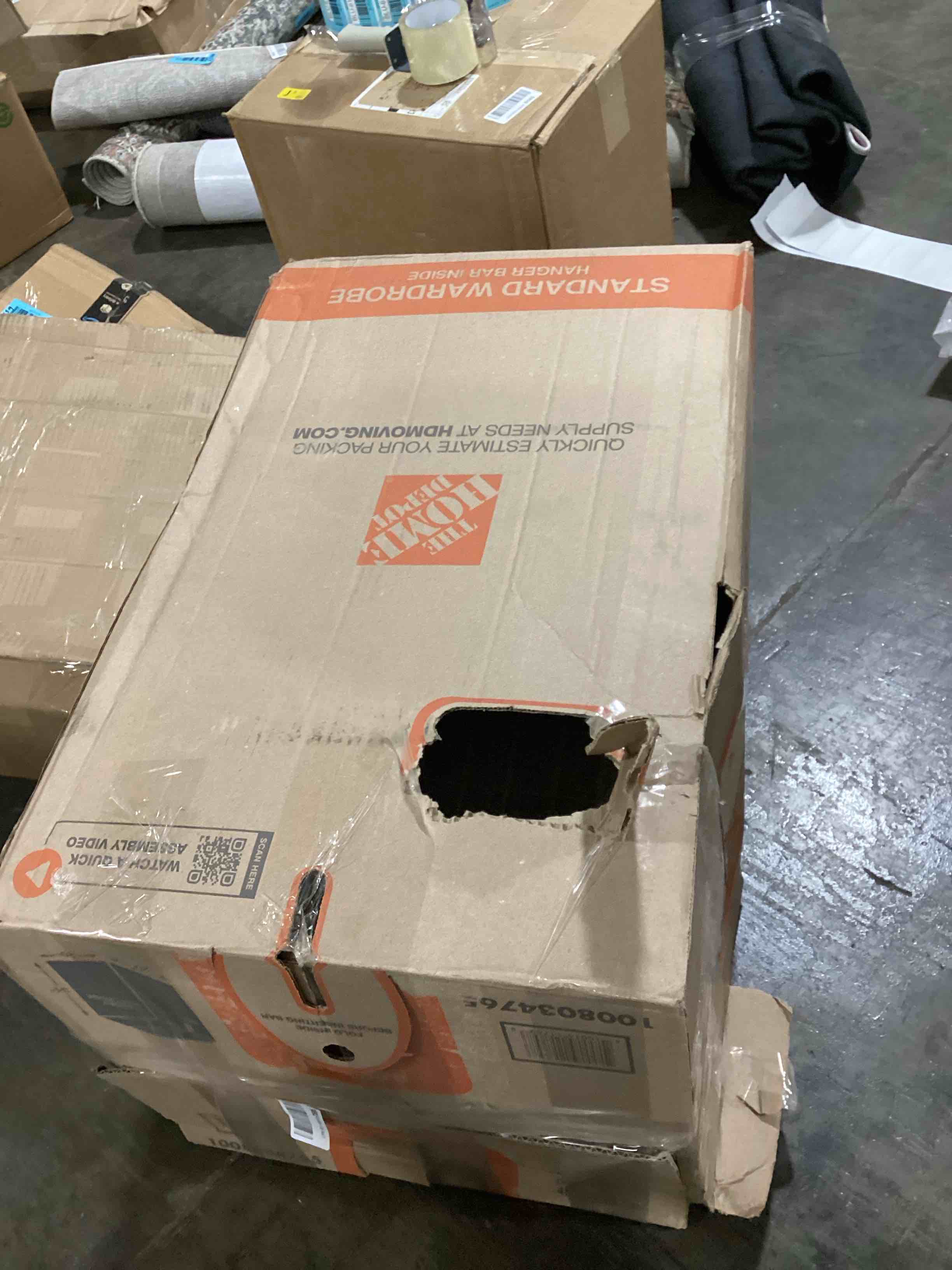 https://s3.amazonaws.com/lotting-images-prod/bidfta/BLU6107800_1718395176356.jpeg