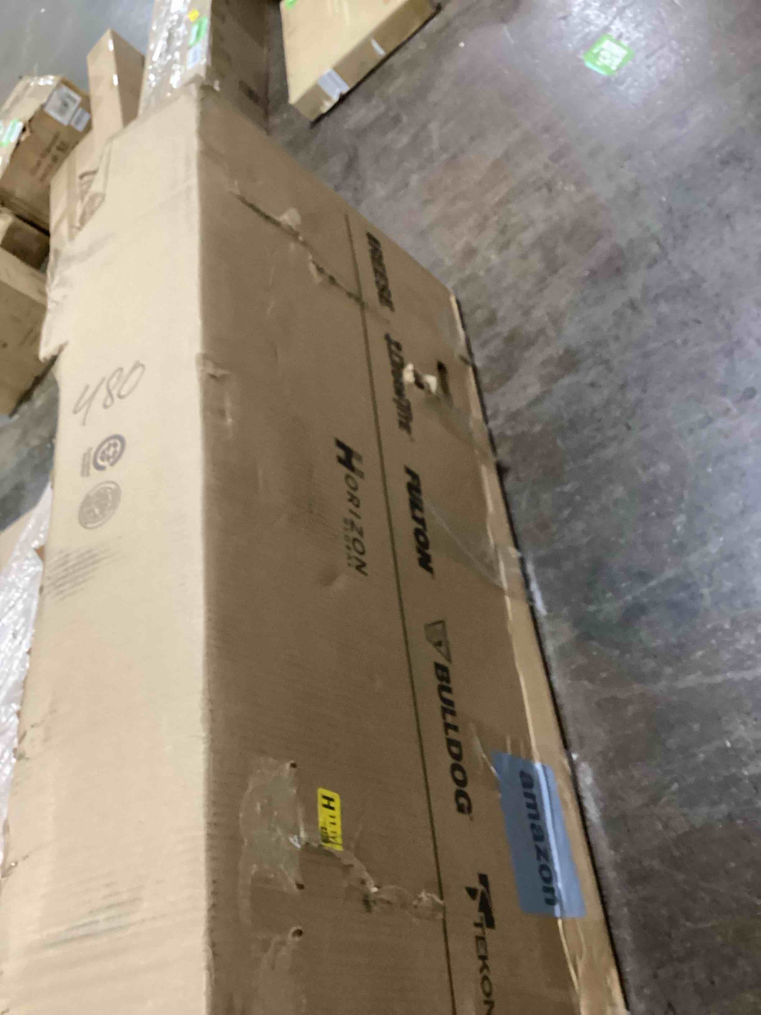 https://s3.amazonaws.com/lotting-images-prod/bidfta/BLU6108507_1714393537407.jpeg