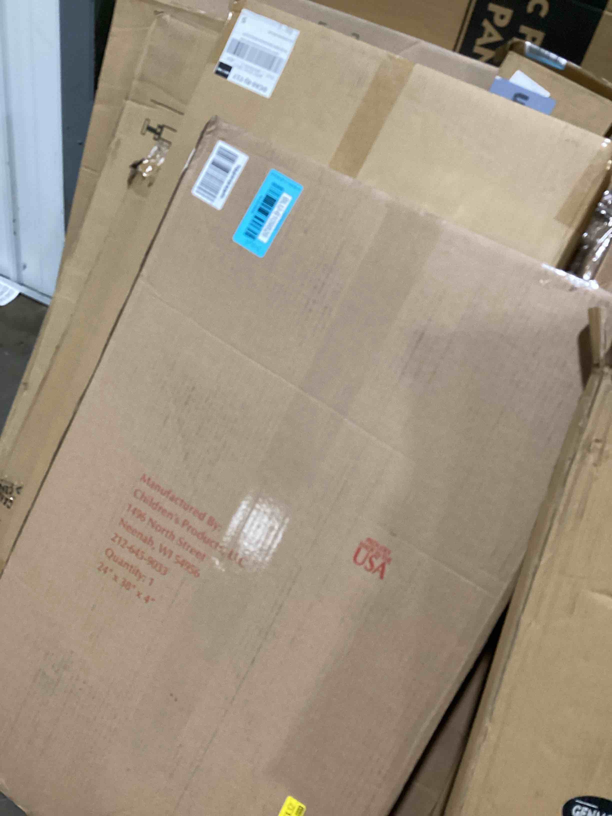 https://s3.amazonaws.com/lotting-images-prod/bidfta/BLU6109826_1714676838180.jpeg