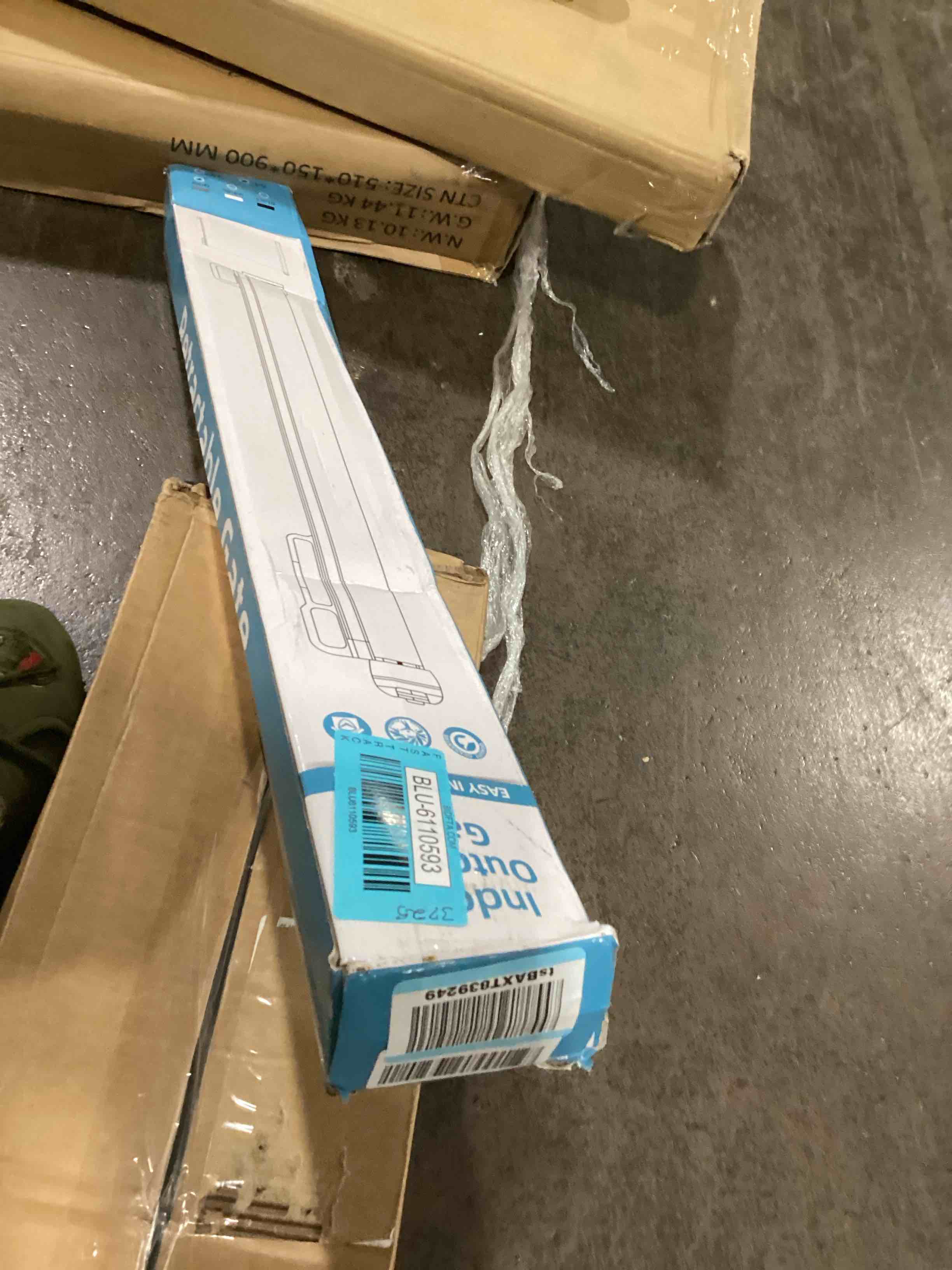 https://s3.amazonaws.com/lotting-images-prod/bidfta/BLU6110593_1715626798153.jpeg