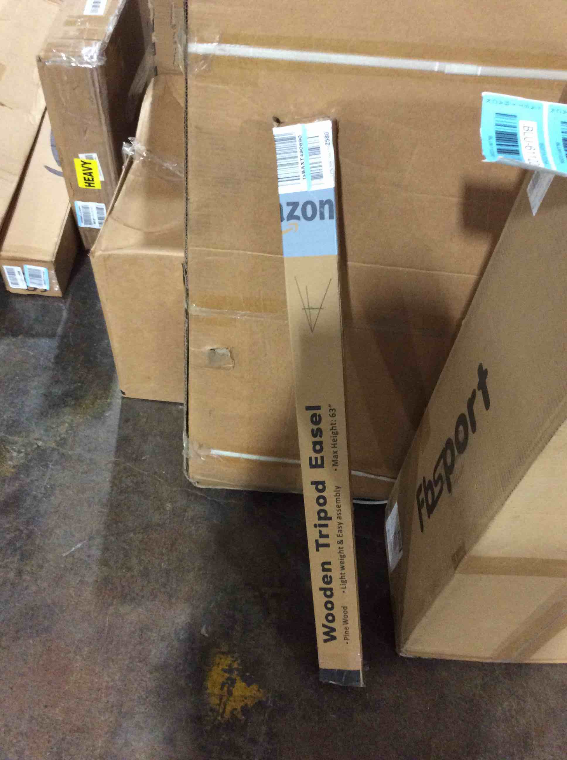 https://s3.amazonaws.com/lotting-images-prod/bidfta/BLU6112292_1716482714722.jpeg