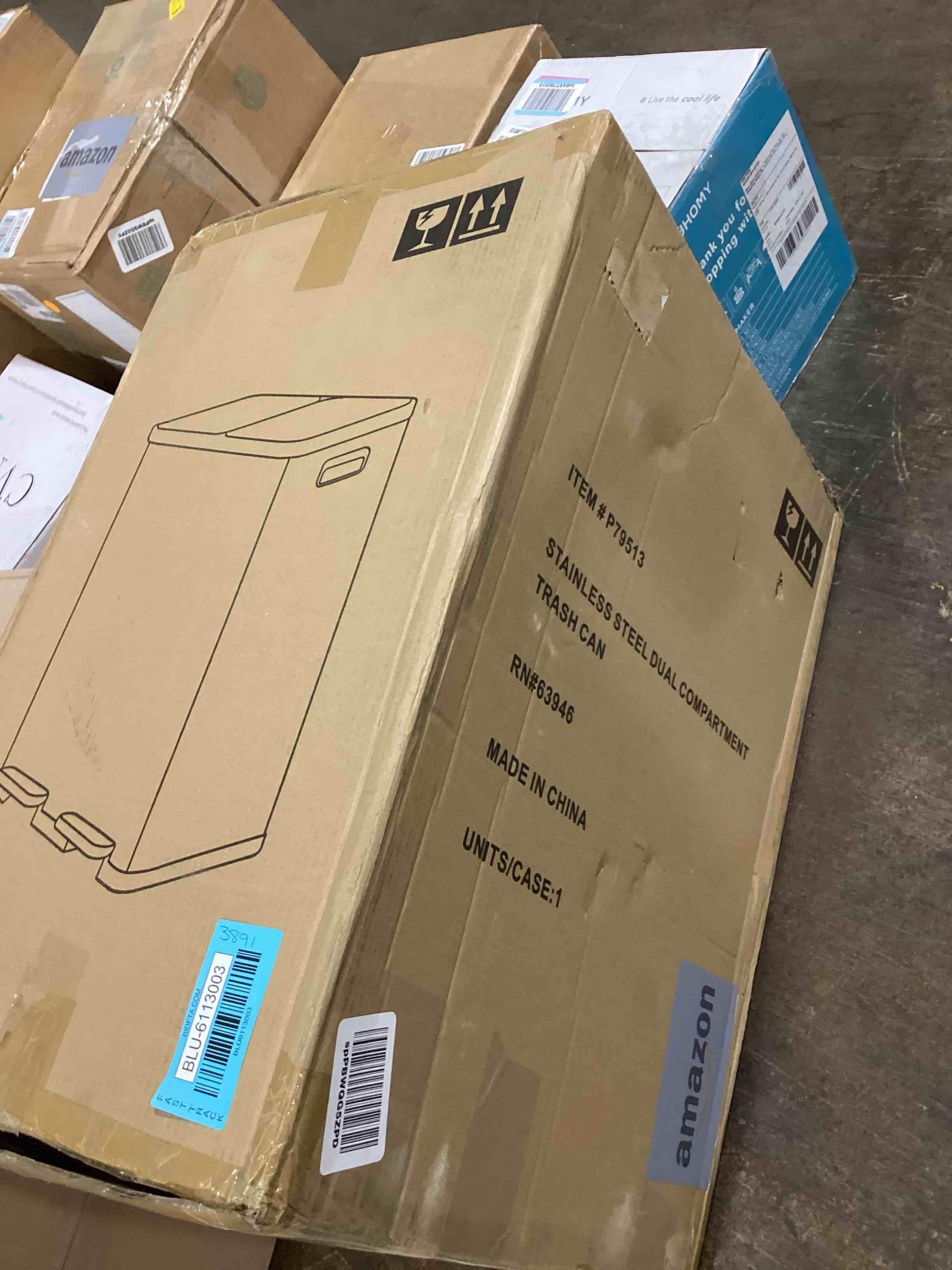 https://s3.amazonaws.com/lotting-images-prod/bidfta/BLU6113003_1716385367292.jpeg
