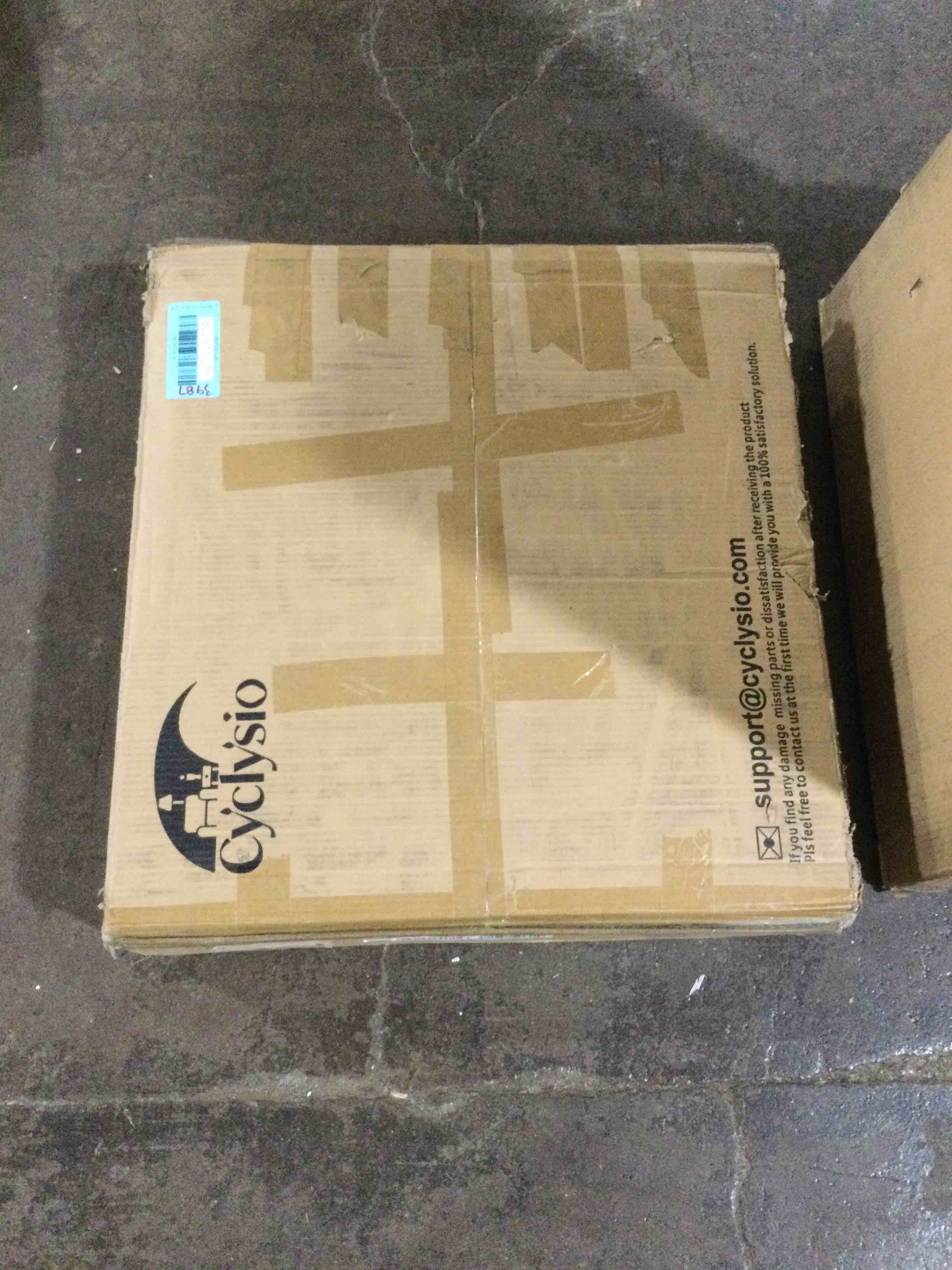 https://s3.amazonaws.com/lotting-images-prod/bidfta/BLU6113275_1716491001497.jpeg