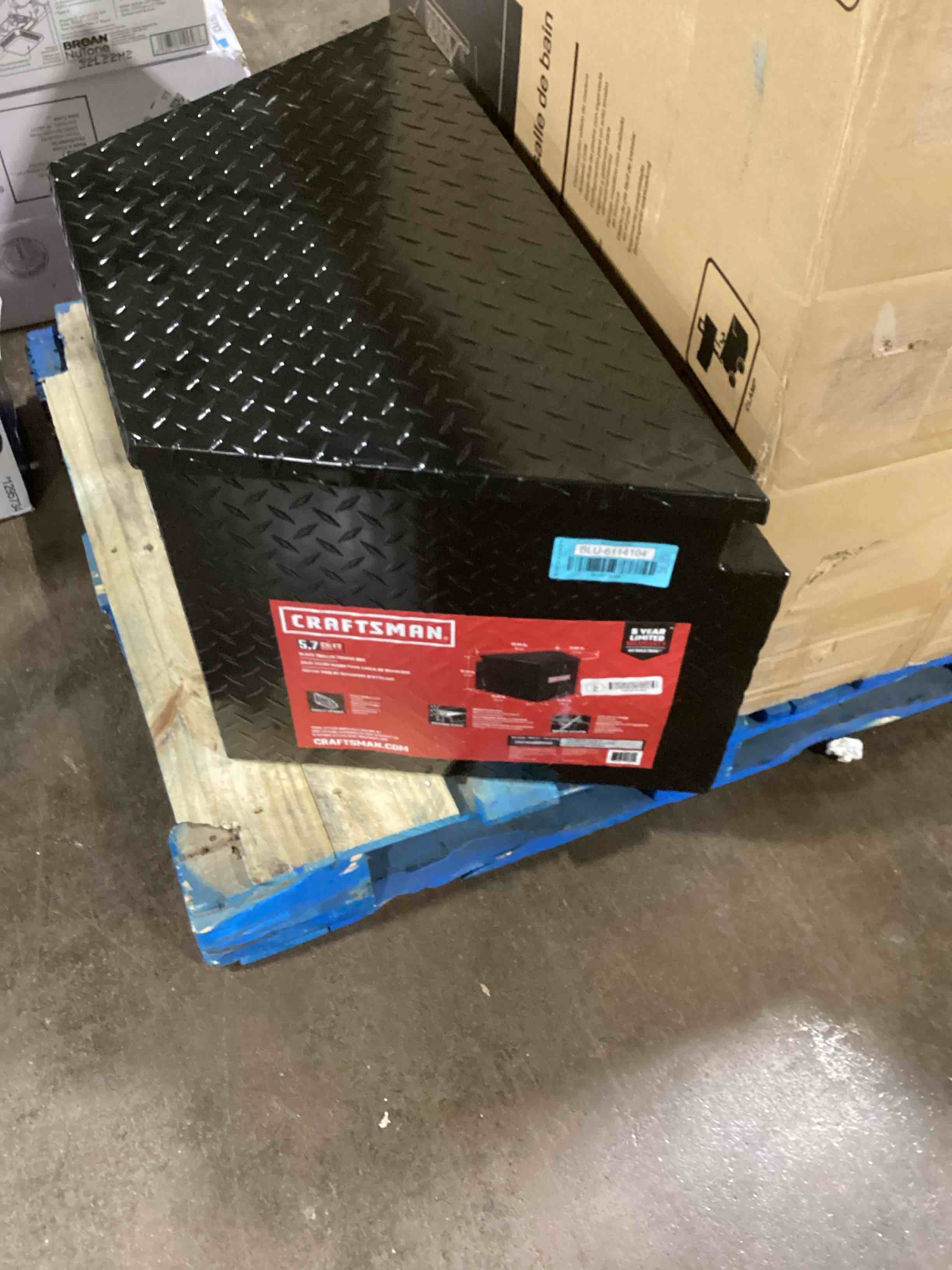 https://s3.amazonaws.com/lotting-images-prod/bidfta/BLU6114104_1717422513341.jpeg