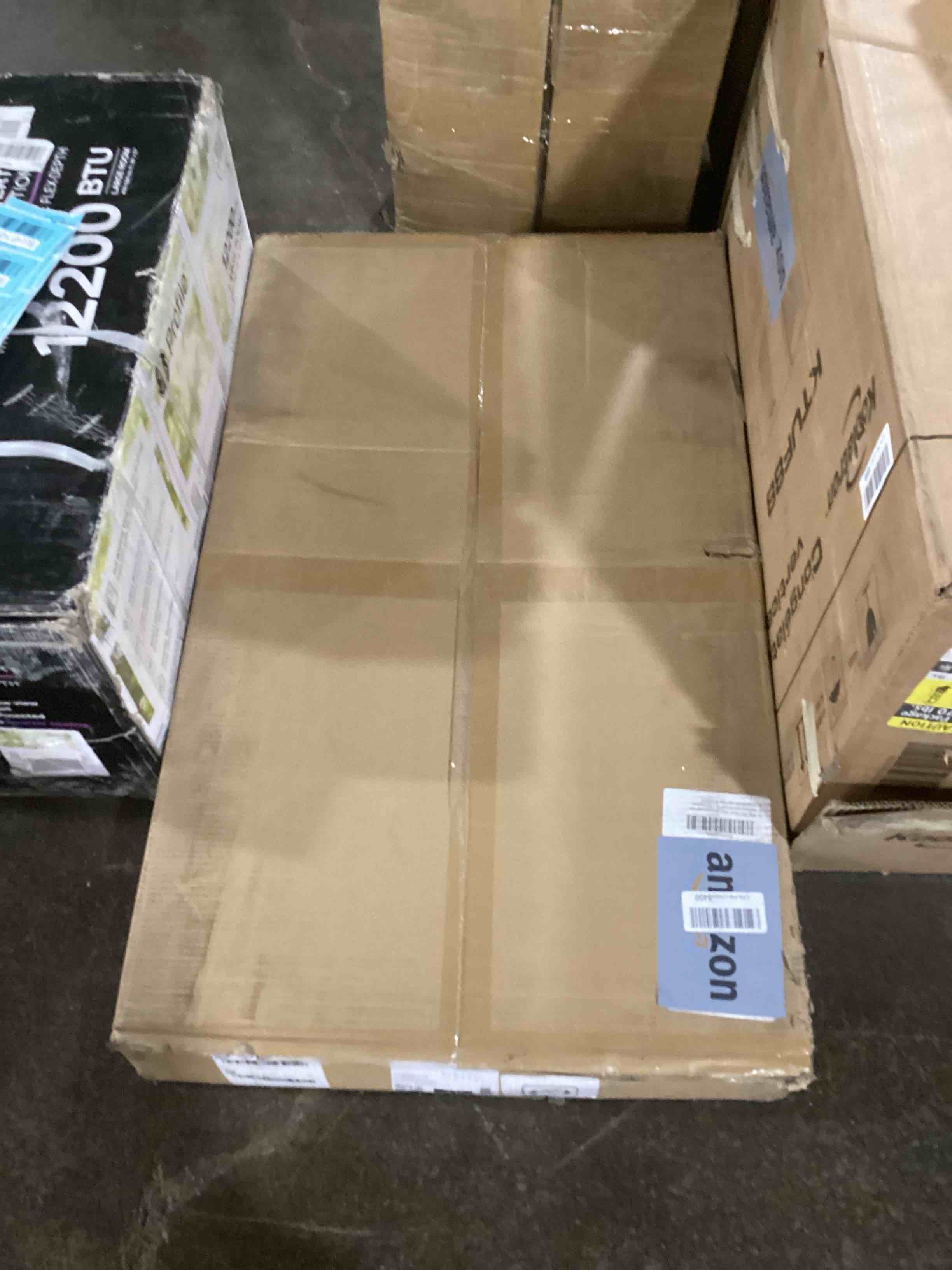 https://s3.amazonaws.com/lotting-images-prod/bidfta/BLU6114400_1717601990101.jpeg