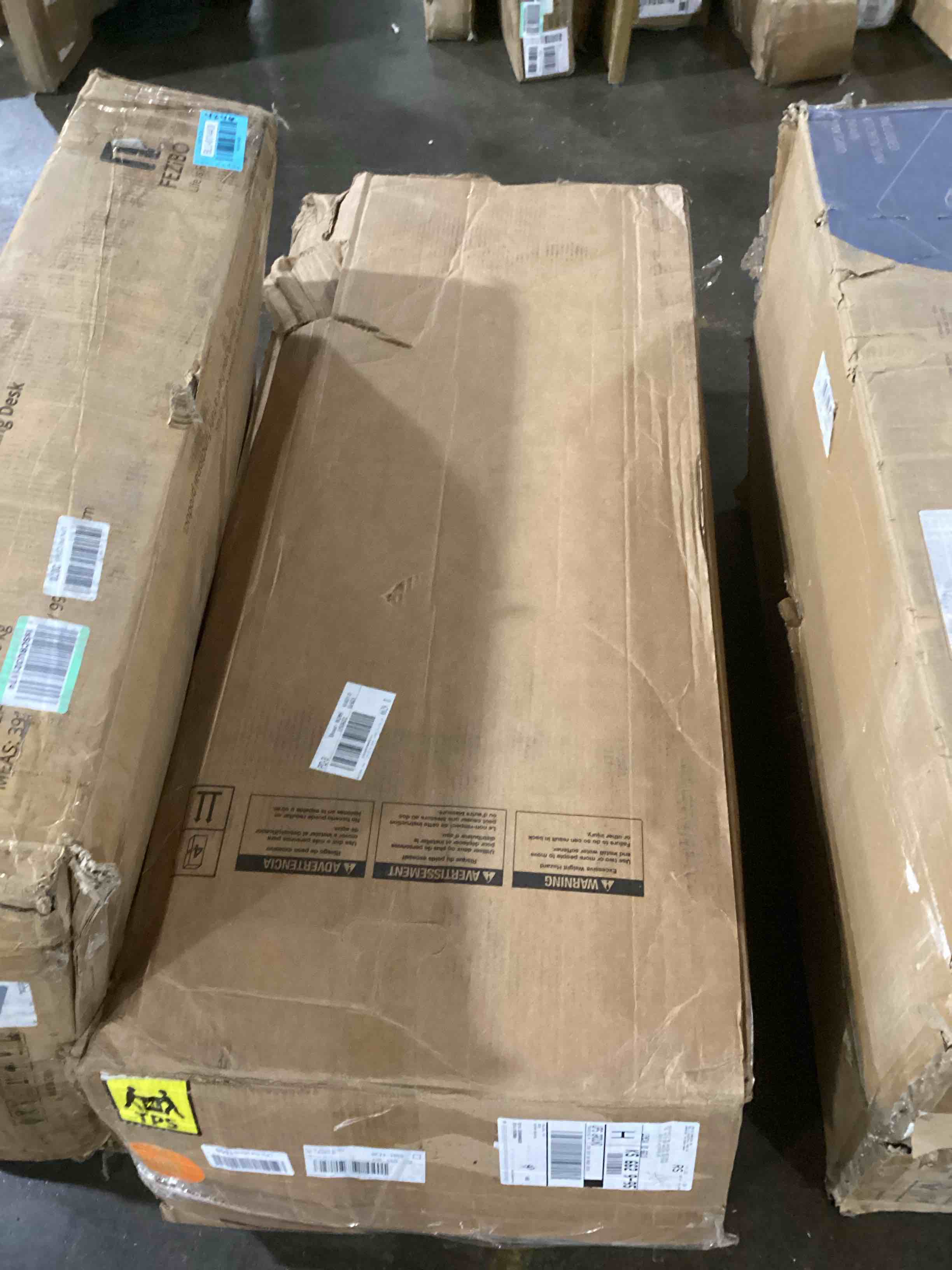 https://s3.amazonaws.com/lotting-images-prod/bidfta/BLU6114408_1717601452181.jpeg