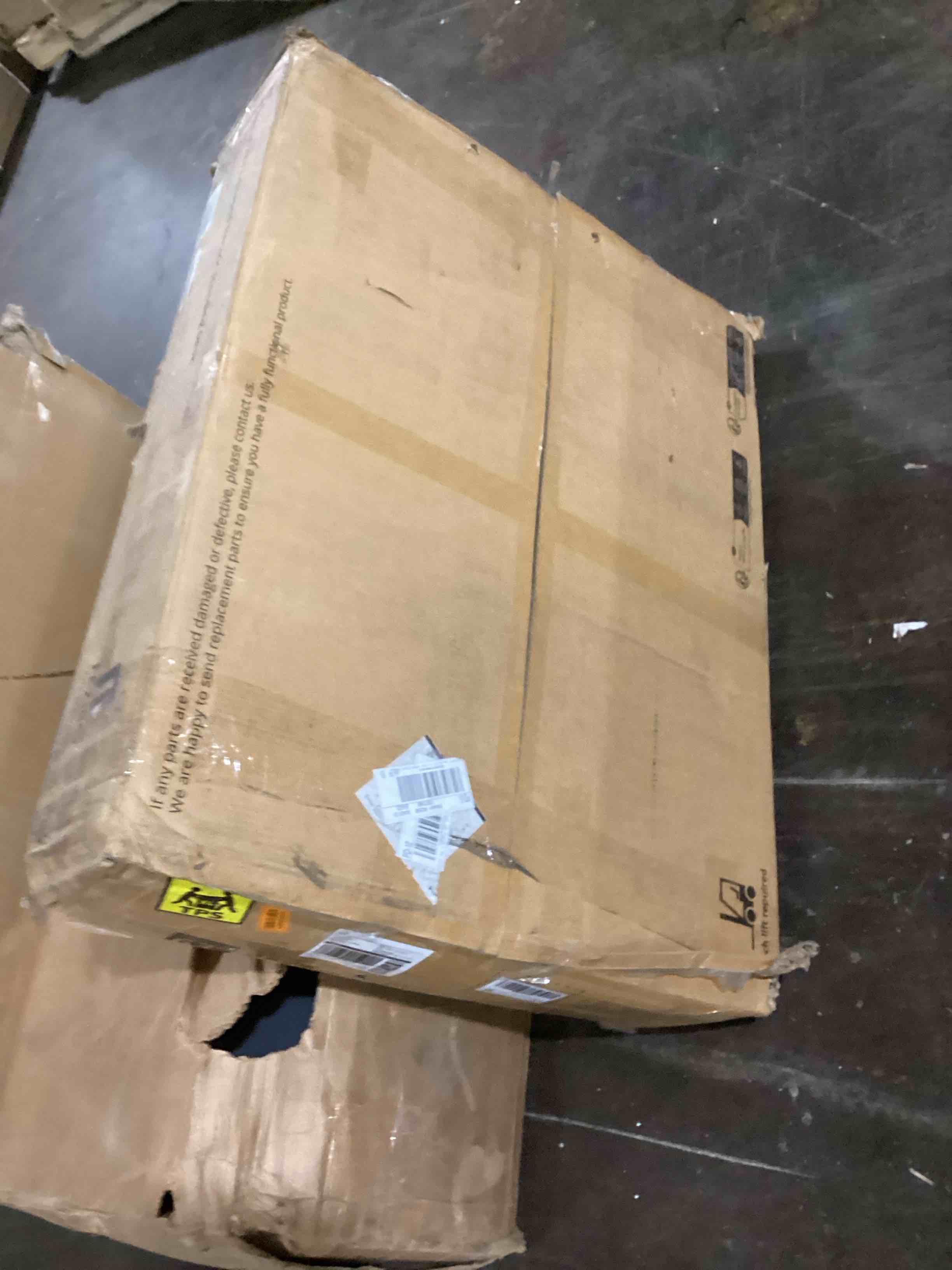 https://s3.amazonaws.com/lotting-images-prod/bidfta/BLU6114409_1717601397764.jpeg