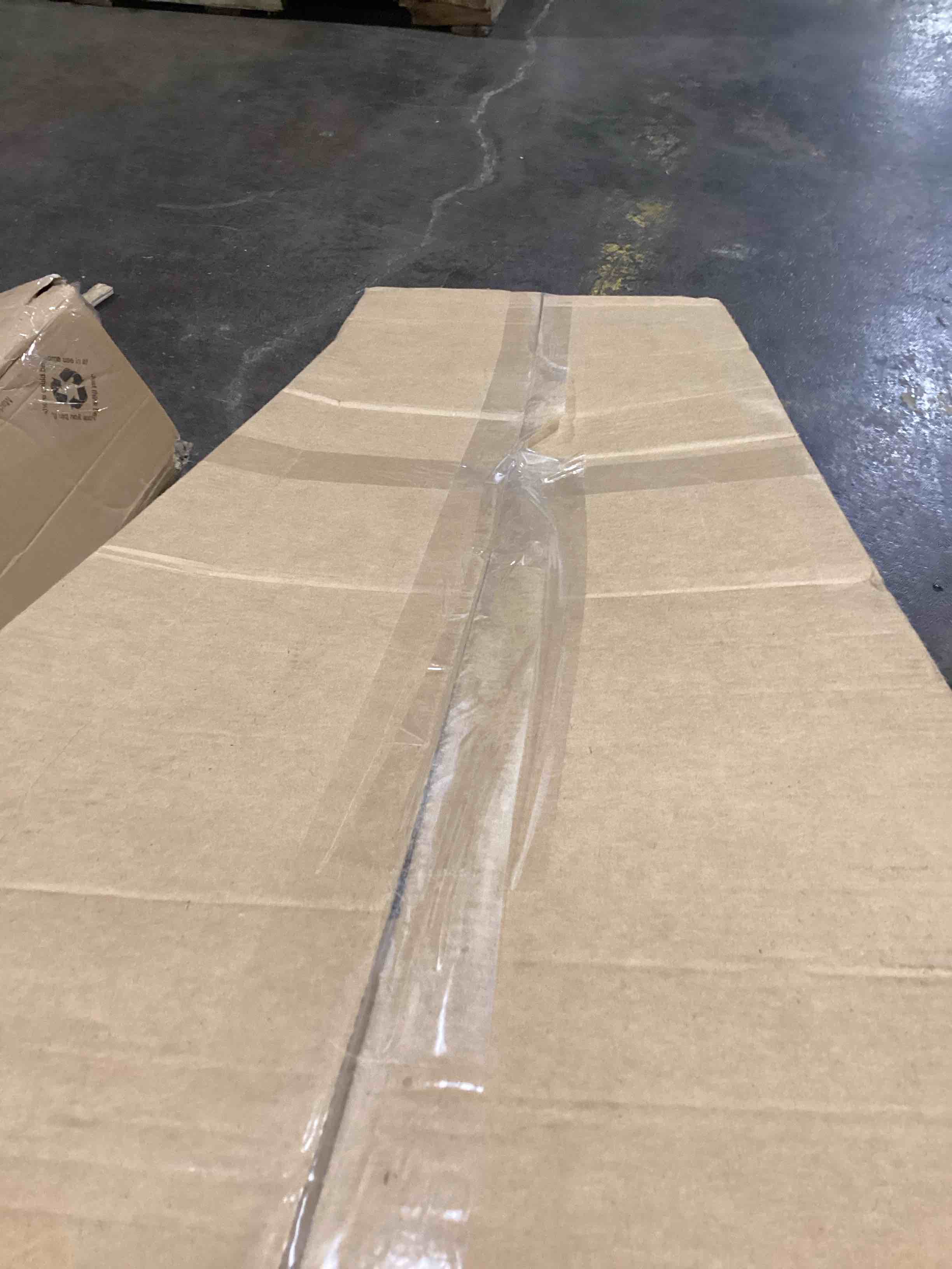 https://s3.amazonaws.com/lotting-images-prod/bidfta/BLU6114425_1721823533685.jpeg