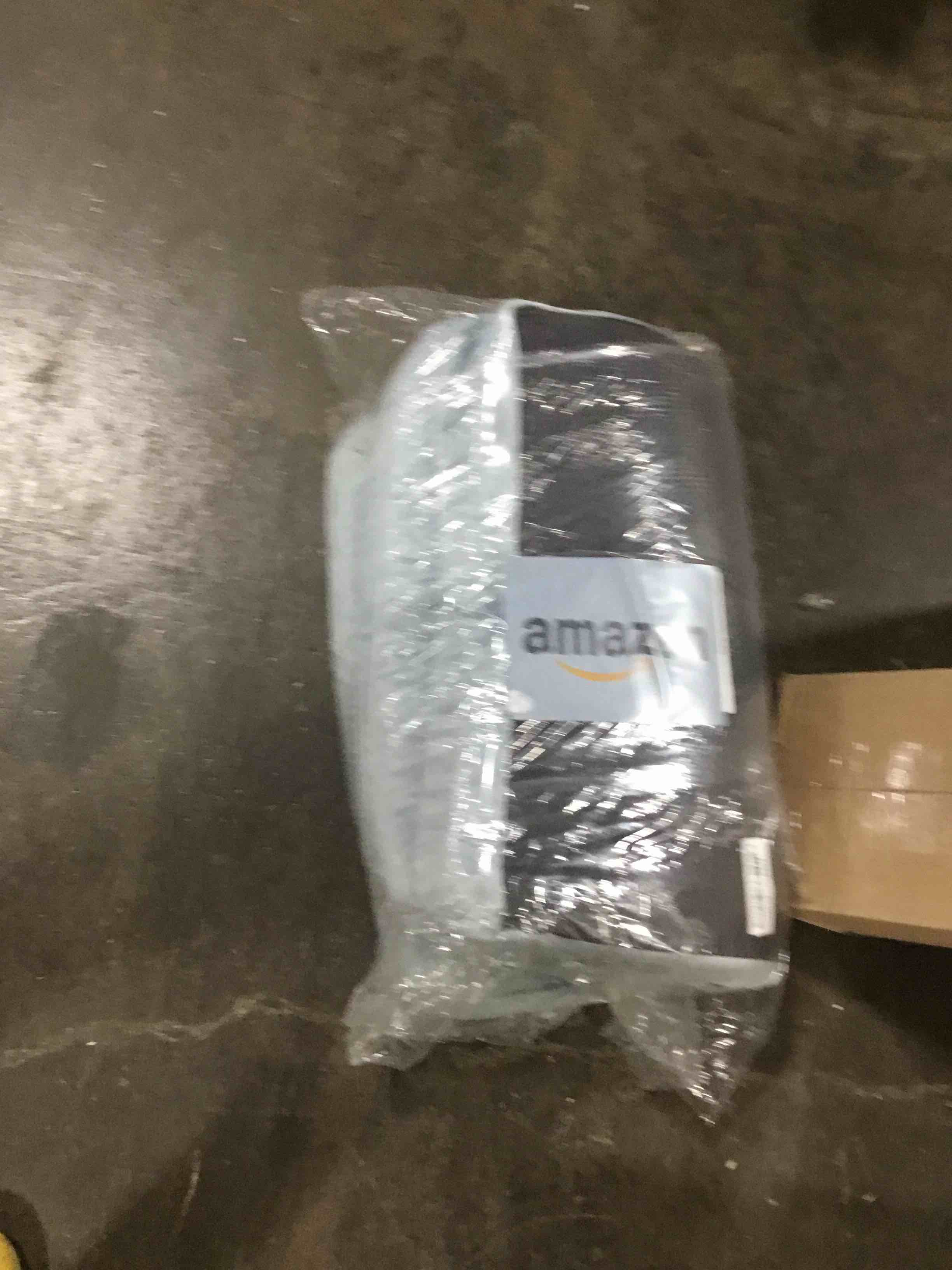 https://s3.amazonaws.com/lotting-images-prod/bidfta/BLU6114634_1715178093827.jpeg