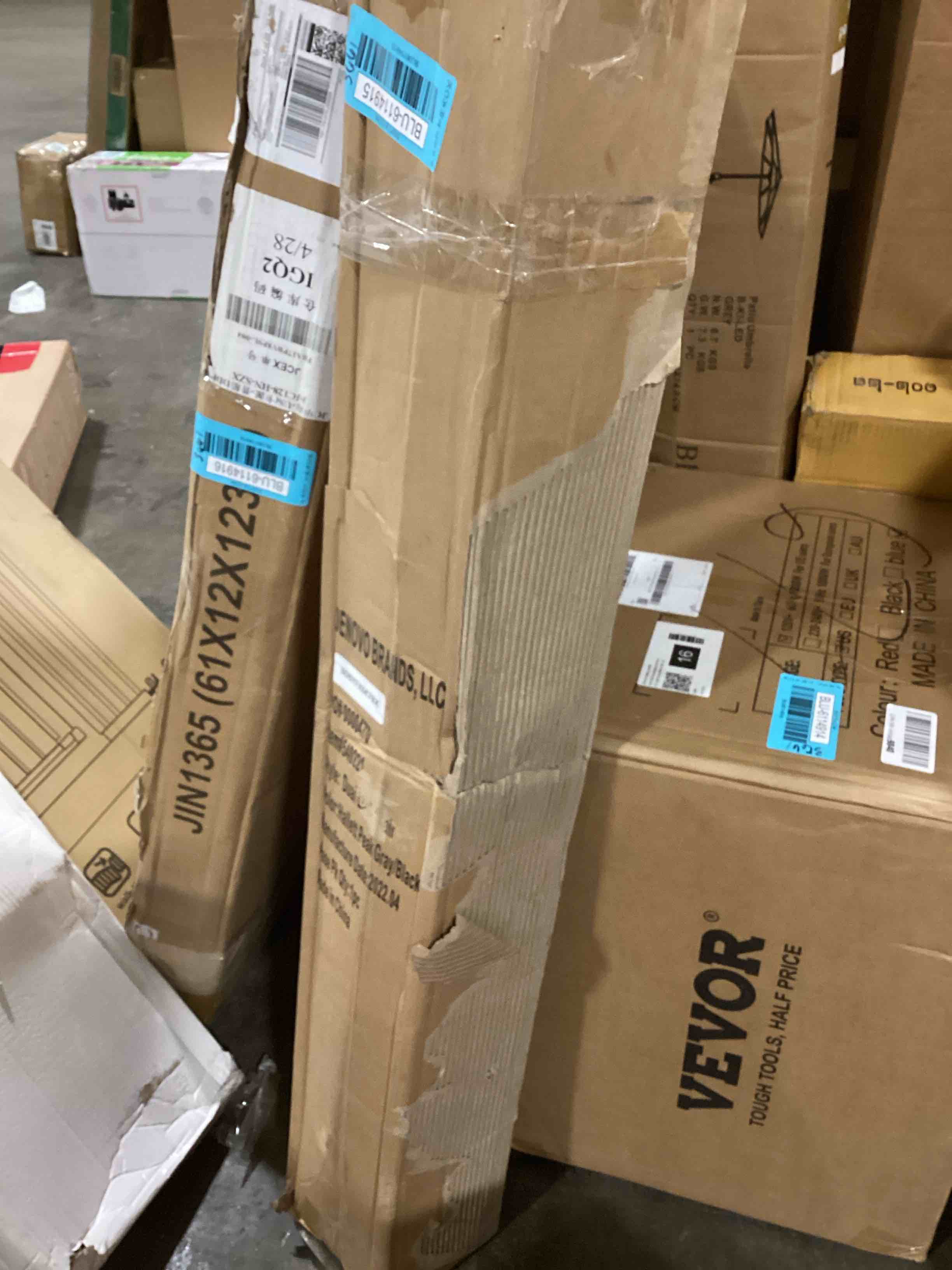 https://s3.amazonaws.com/lotting-images-prod/bidfta/BLU6114915_1715287554368.jpeg