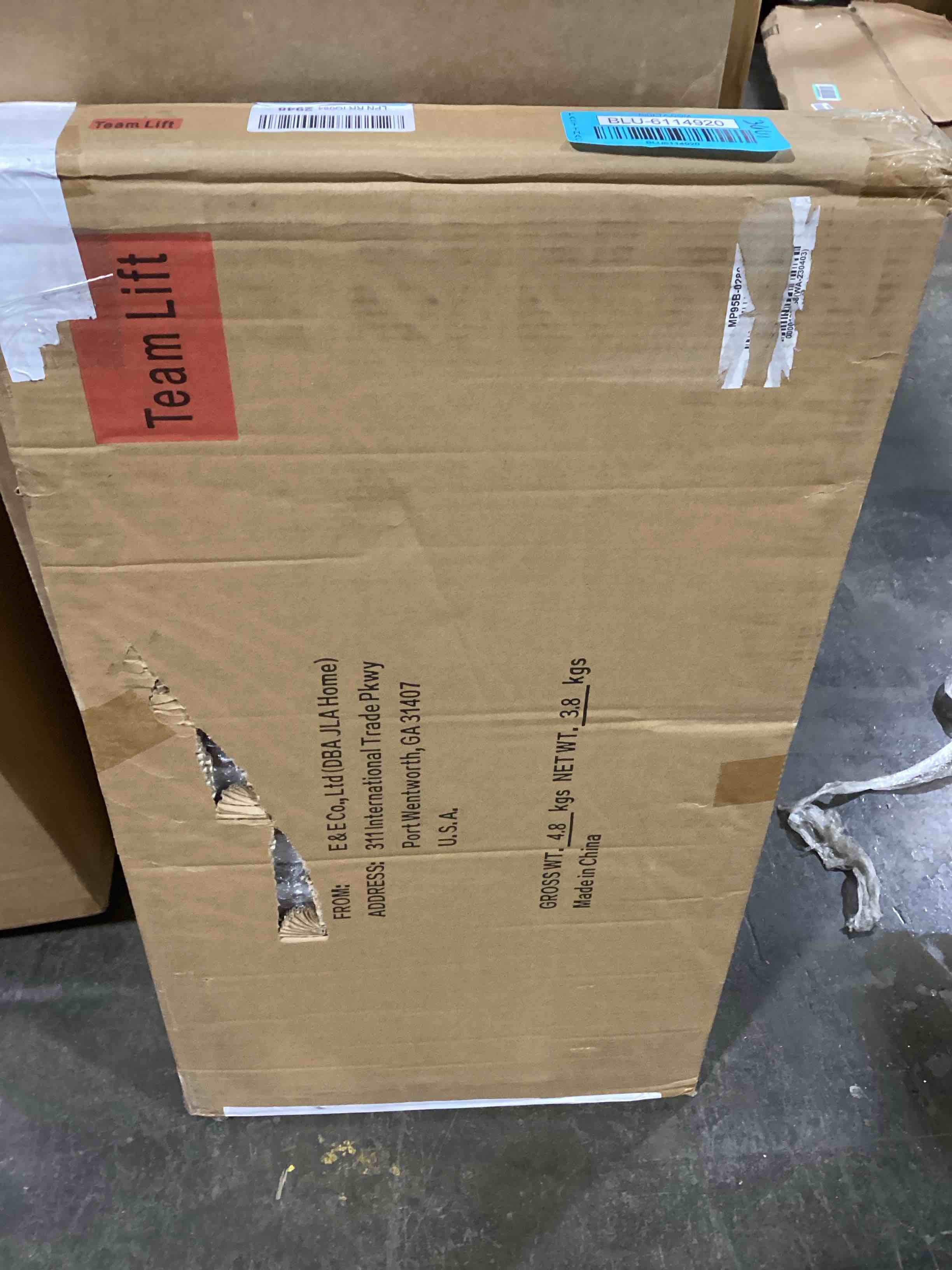 https://s3.amazonaws.com/lotting-images-prod/bidfta/BLU6114920_1715285280202.jpeg