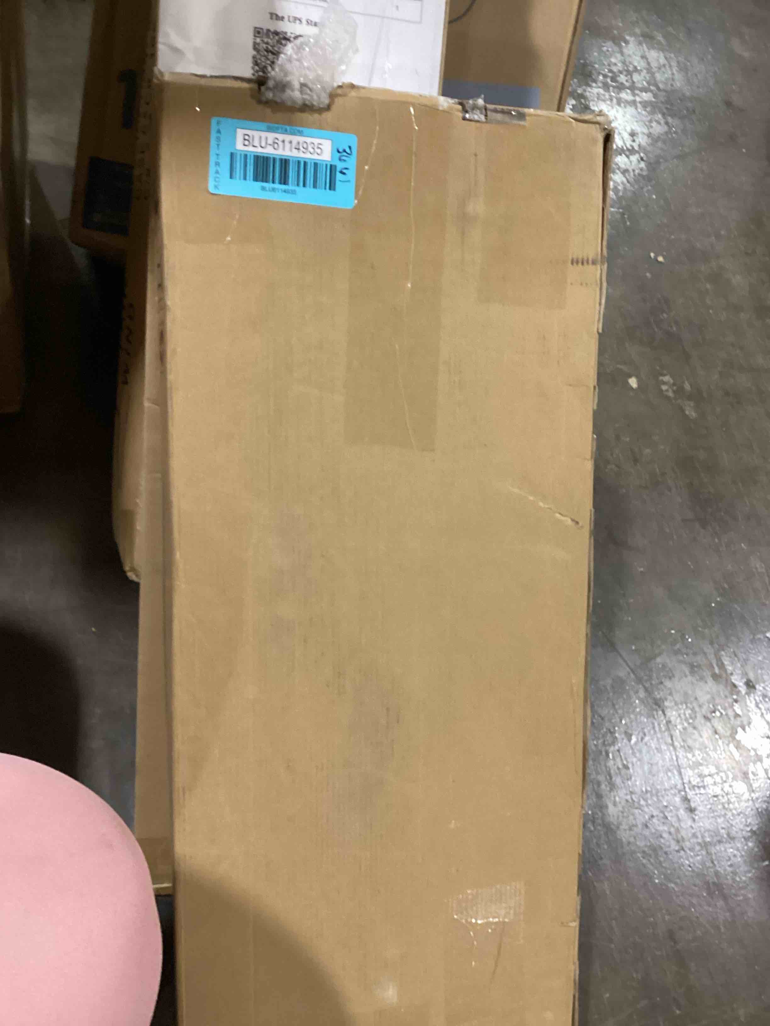 https://s3.amazonaws.com/lotting-images-prod/bidfta/BLU6114935_1715283019723.jpeg
