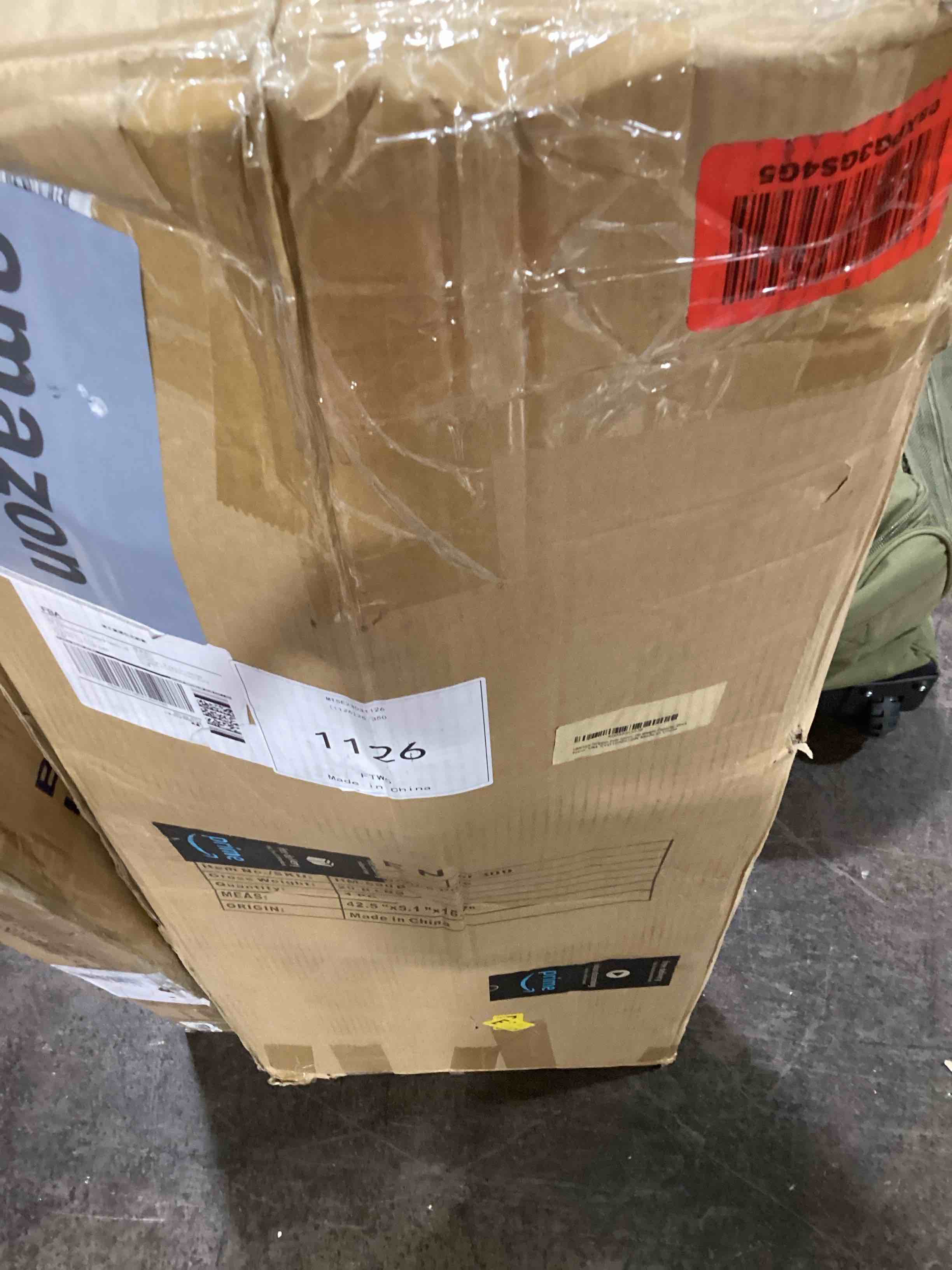 https://s3.amazonaws.com/lotting-images-prod/bidfta/BLU6115540_1716321211506.jpeg