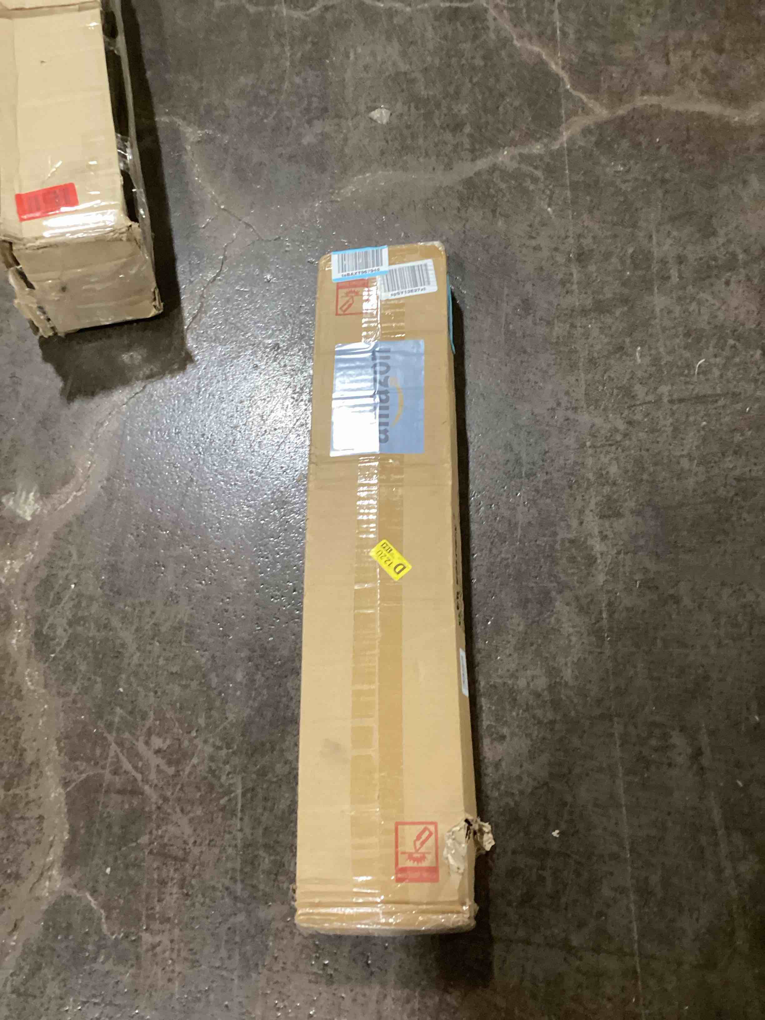 https://s3.amazonaws.com/lotting-images-prod/bidfta/BLU6115542_1716321373943.jpeg