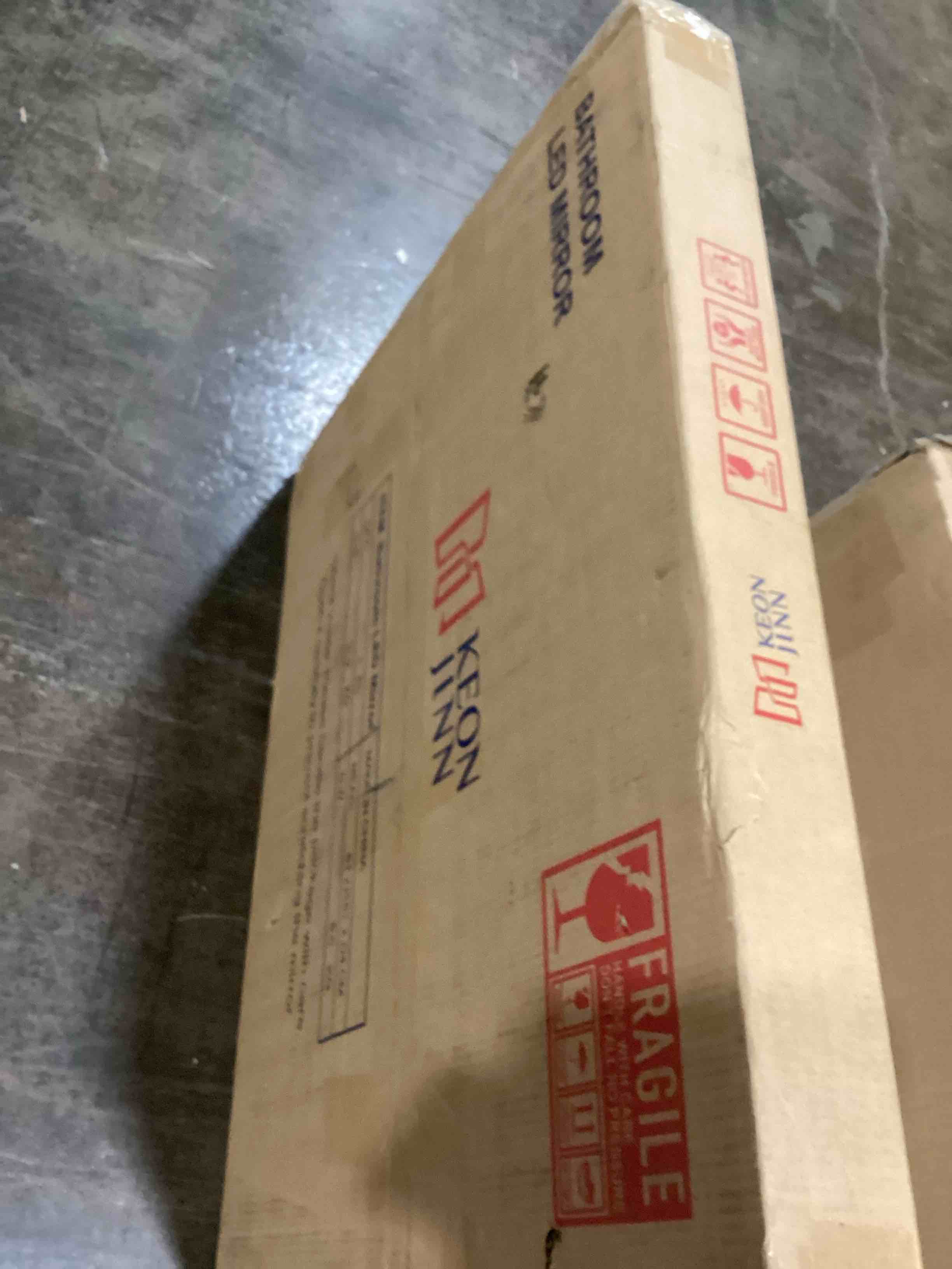 https://s3.amazonaws.com/lotting-images-prod/bidfta/BLU6115543_1716321448374.jpeg